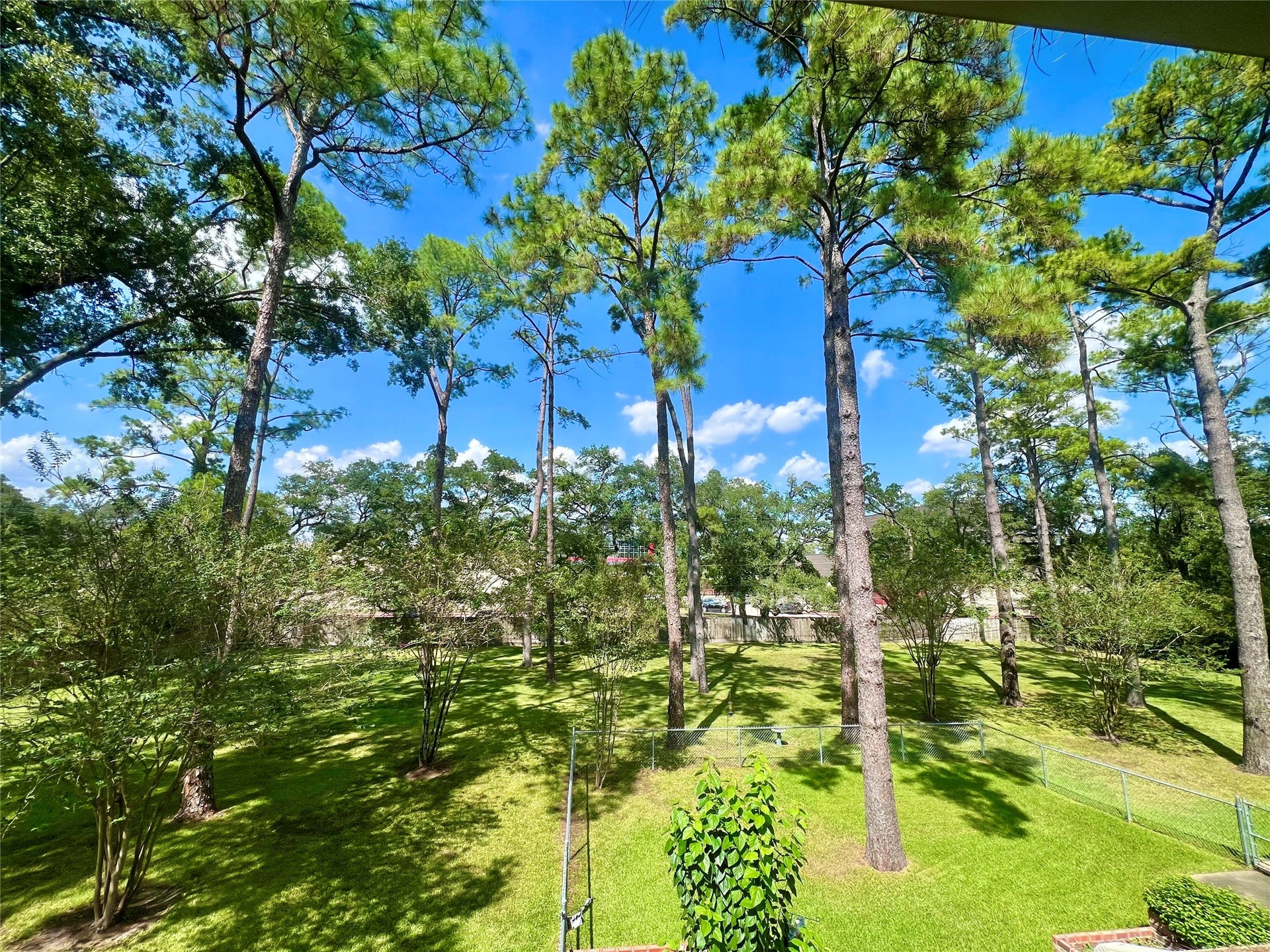 11530 N Lou Al Drive, Houston, TX 77024 11530 N Lou Al Drive, Houston, TX 77024