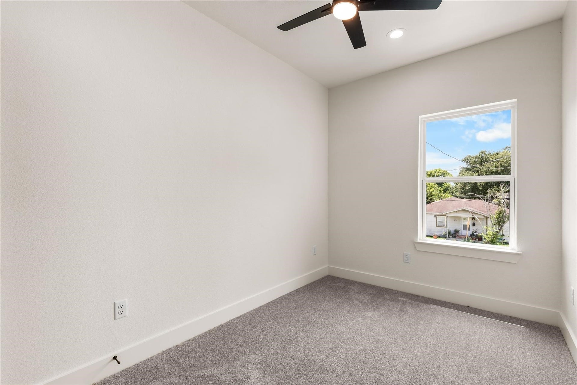 7901 Grandview Street, #B, Houston, TX 77051 7901 Grandview Street, #B, Houston, TX 77051