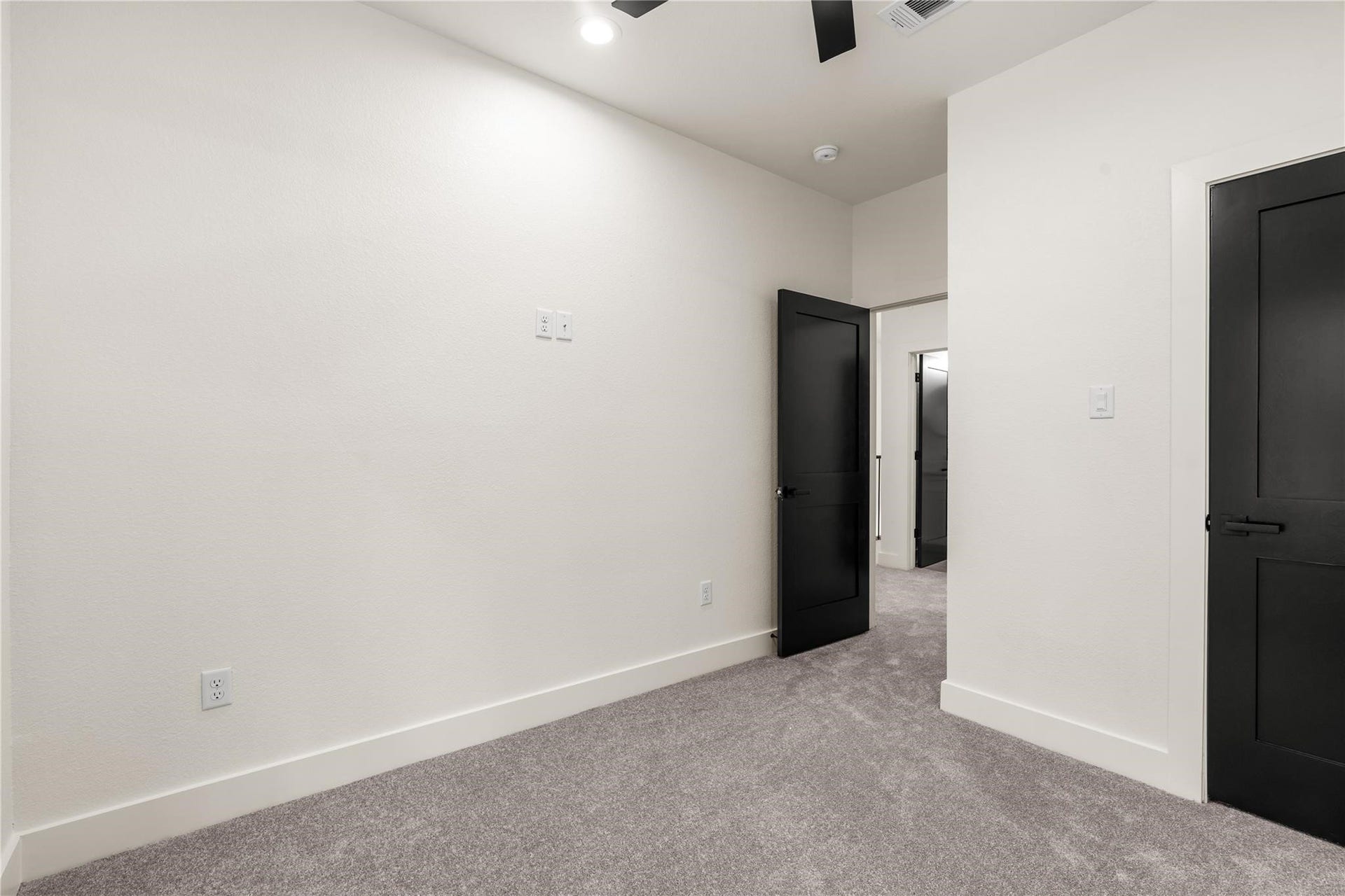 7901 Grandview Street, #B, Houston, TX 77051 7901 Grandview Street, #B, Houston, TX 77051