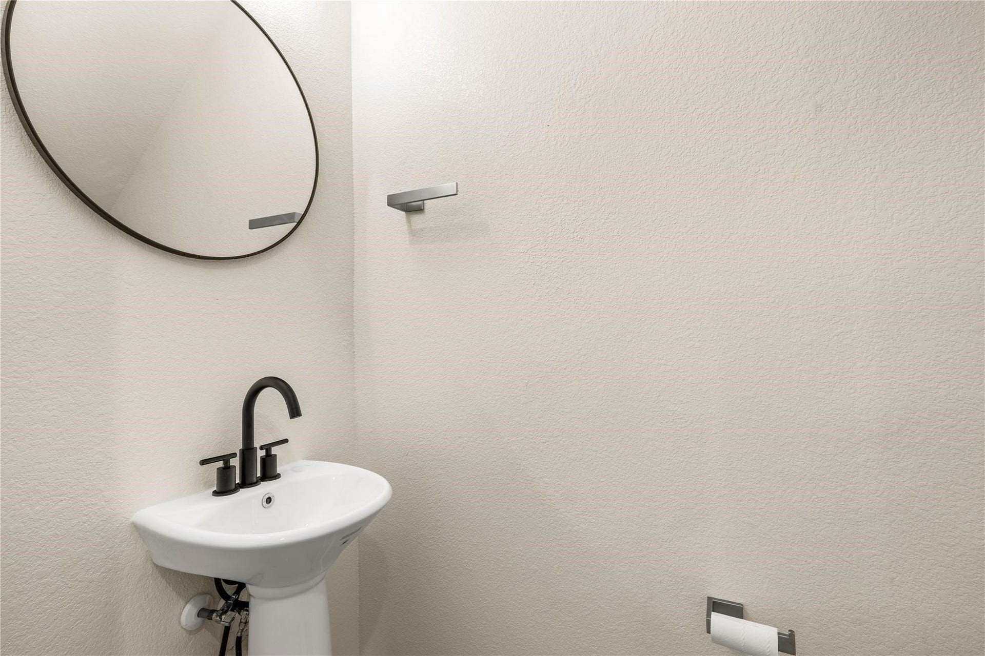 7901 Grandview Street, #B, Houston, TX 77051 7901 Grandview Street, #B, Houston, TX 77051