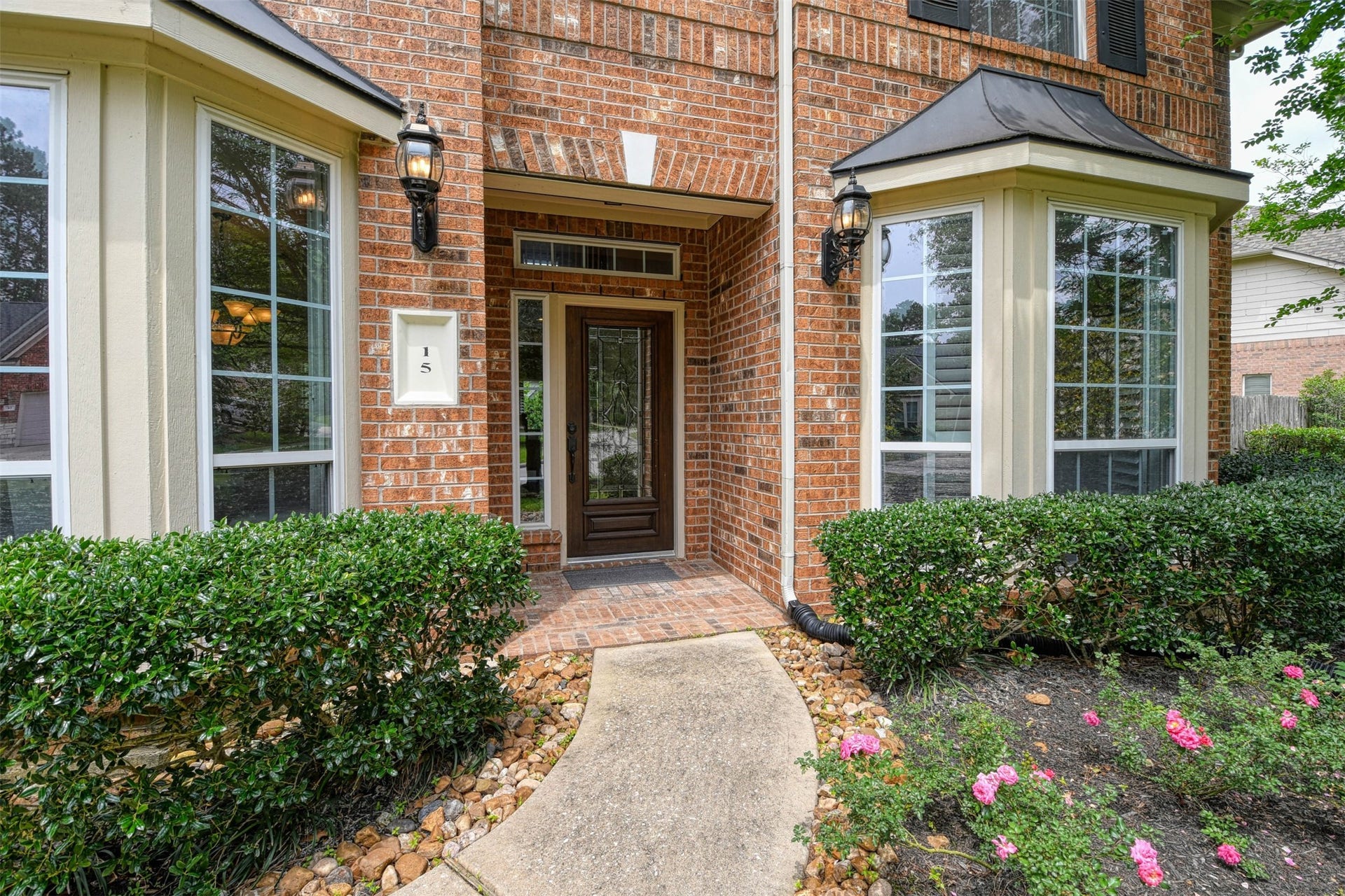 15 E Scribewood Circle, Montgomery, TX 77382 15 E Scribewood Circle, Montgomery, TX 77382