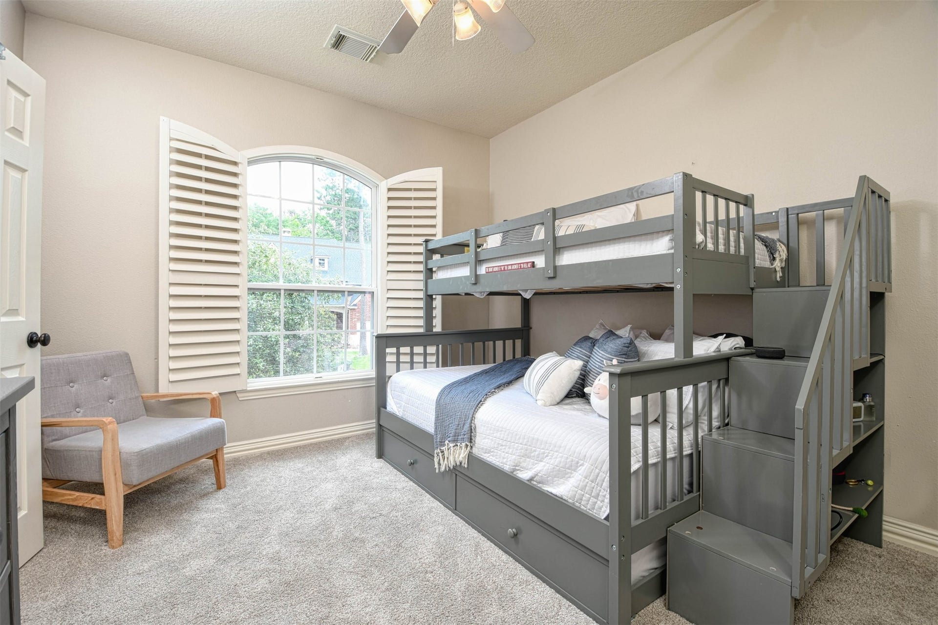 15 E Scribewood Circle, Montgomery, TX 77382 15 E Scribewood Circle, Montgomery, TX 77382