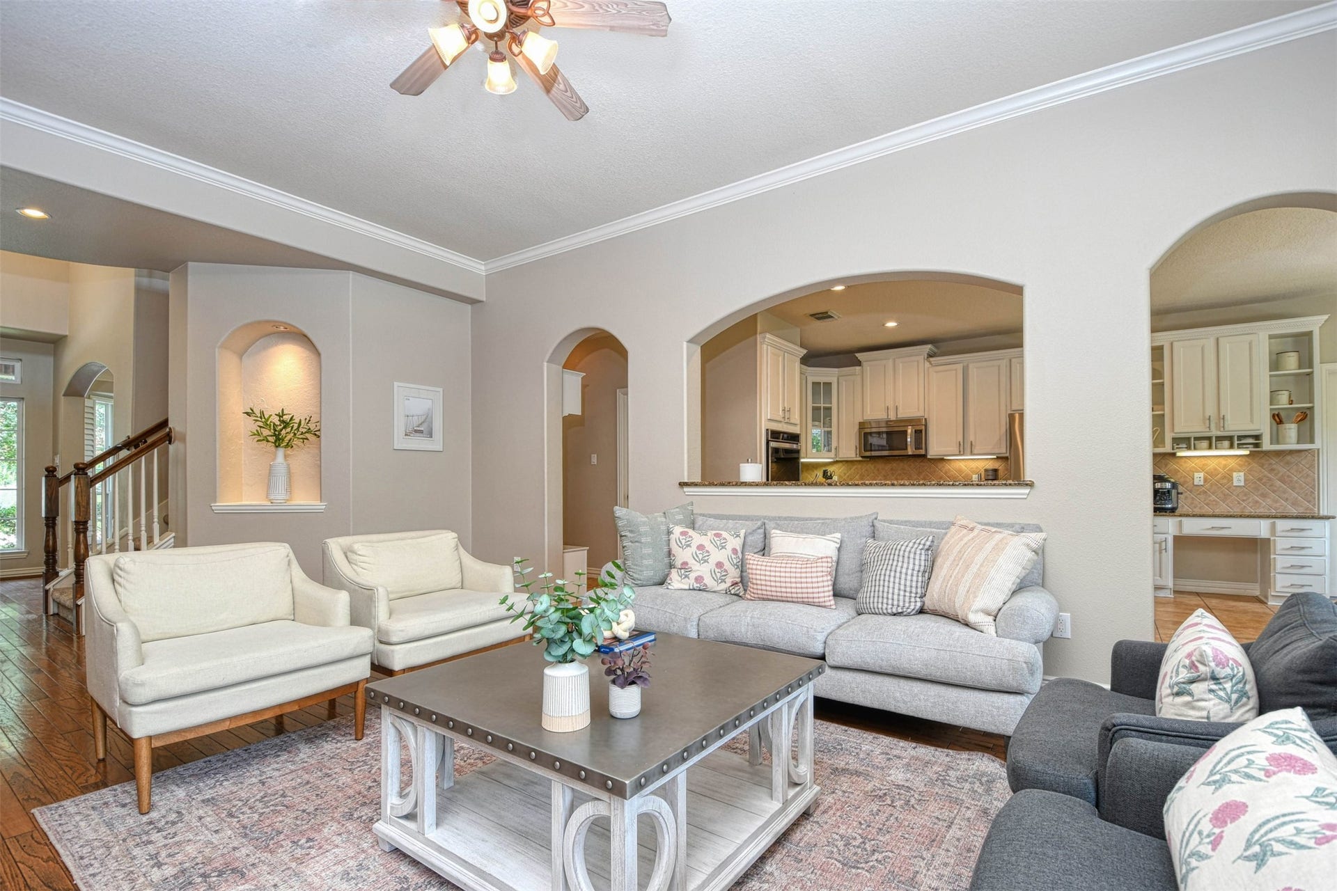 15 E Scribewood Circle, Montgomery, TX 77382 15 E Scribewood Circle, Montgomery, TX 77382