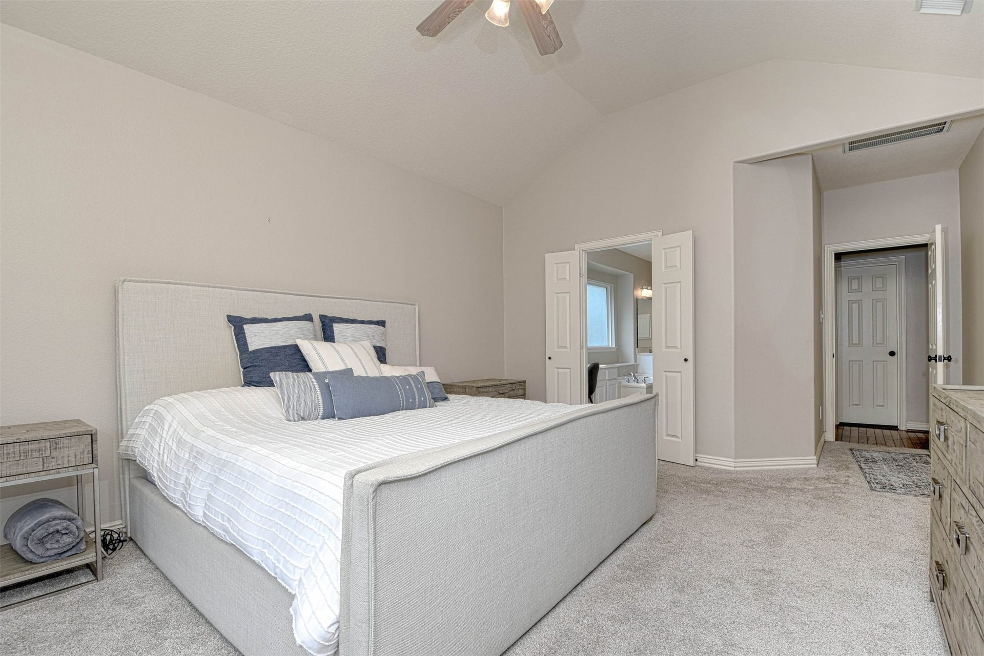 15 E Scribewood Circle, Montgomery, TX 77382 15 E Scribewood Circle, Montgomery, TX 77382