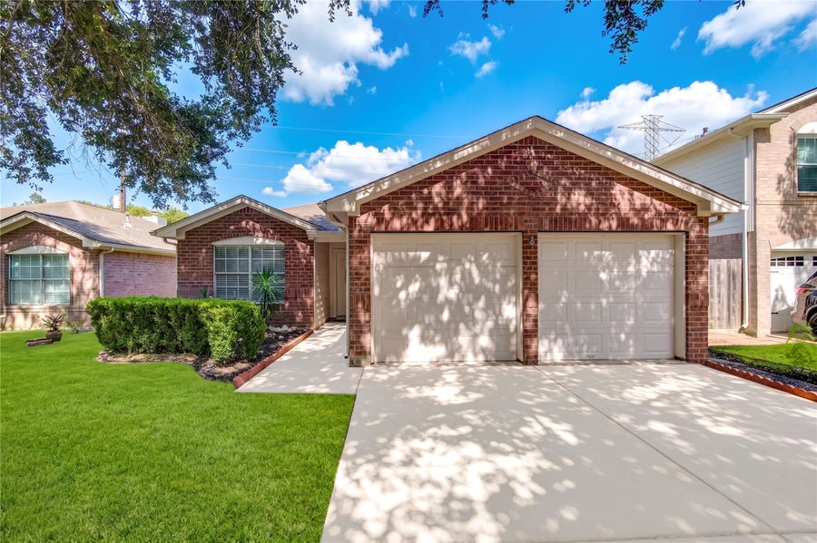 Property photo for 6323 Canyon Rock Way, Katy, TX