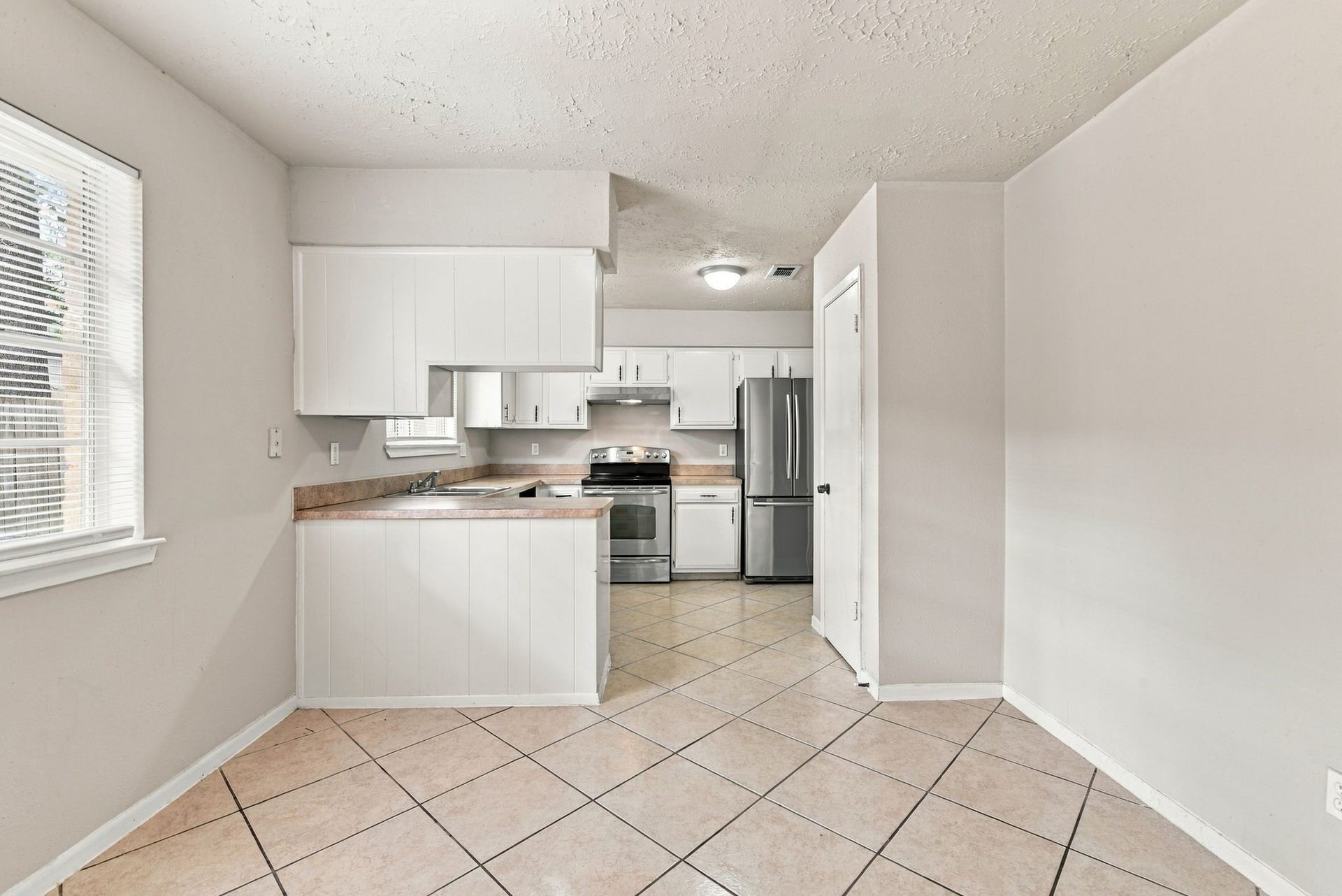 4426 Burkegate Drive, Spring, TX 77373 4426 Burkegate Drive, Spring, TX 77373