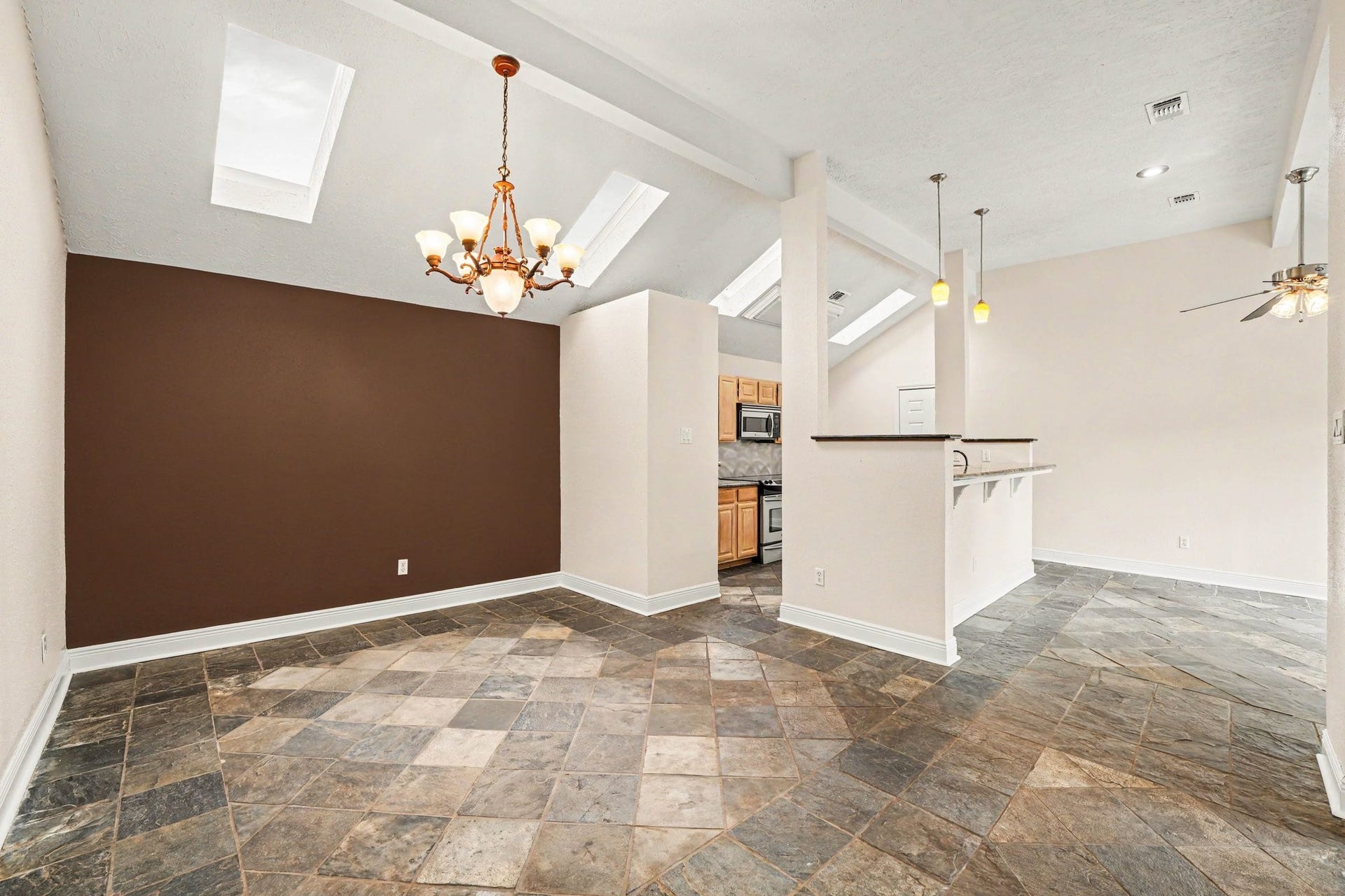 1927 Barronett Bend, Sugar Land, TX 77478 1927 Barronett Bend, Sugar Land, TX 77478