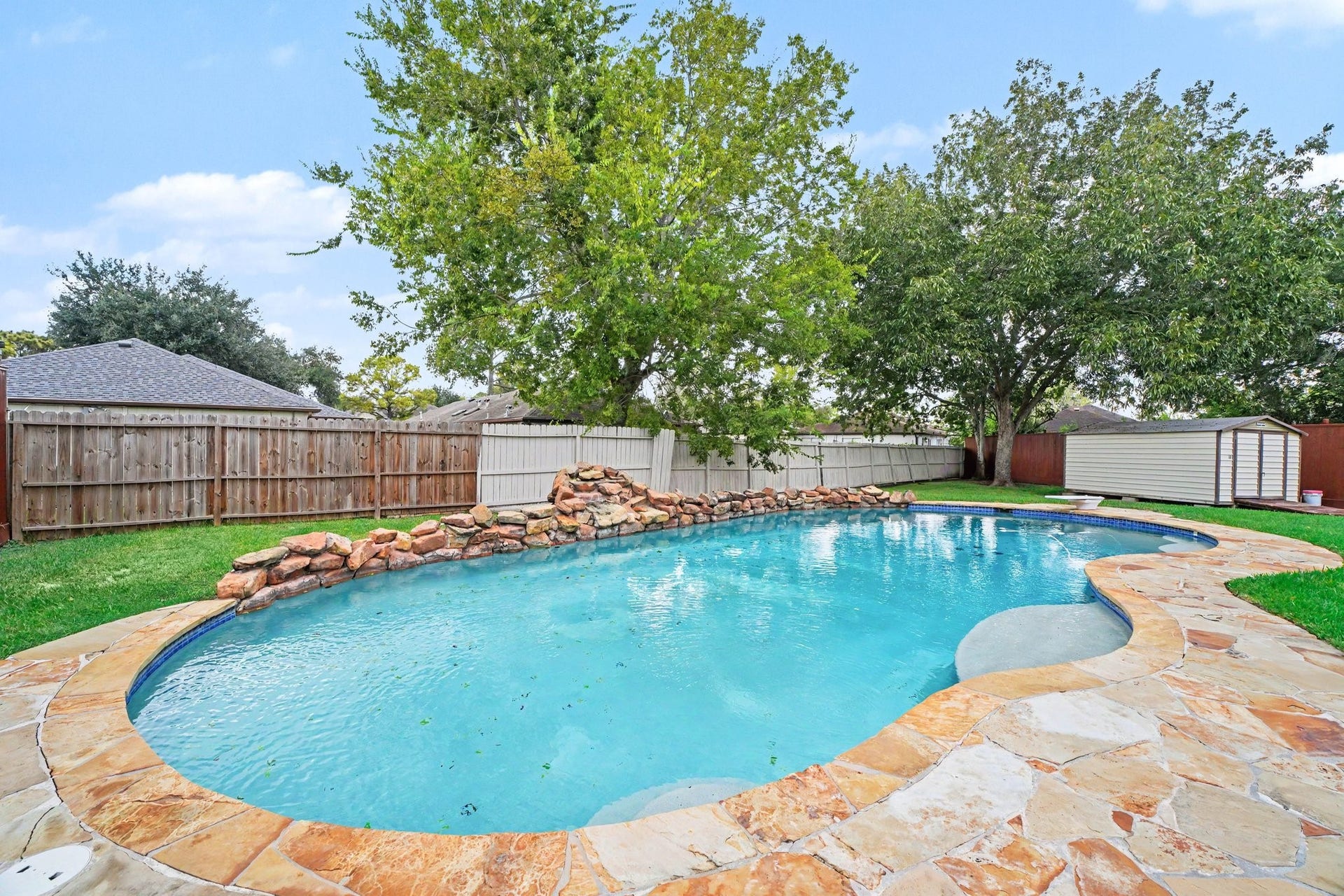 1927 Barronett Bend, Sugar Land, TX 77478 1927 Barronett Bend, Sugar Land, TX 77478