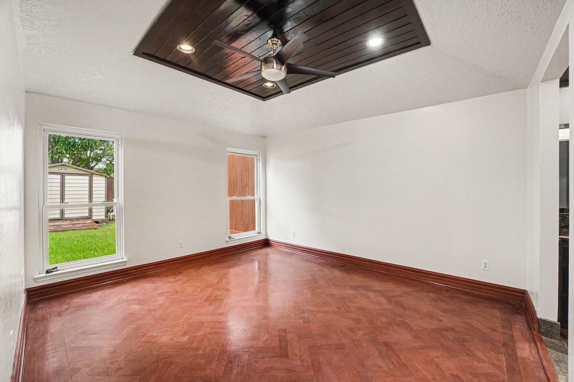 1927 Barronett Bend, Sugar Land, TX 77478 1927 Barronett Bend, Sugar Land, TX 77478