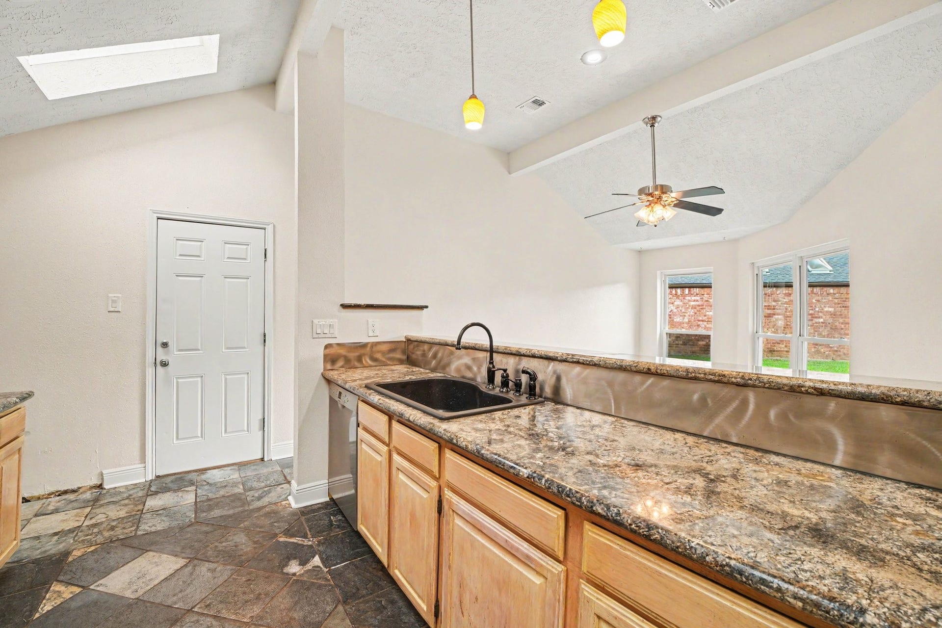 1927 Barronett Bend, Sugar Land, TX 77478 1927 Barronett Bend, Sugar Land, TX 77478