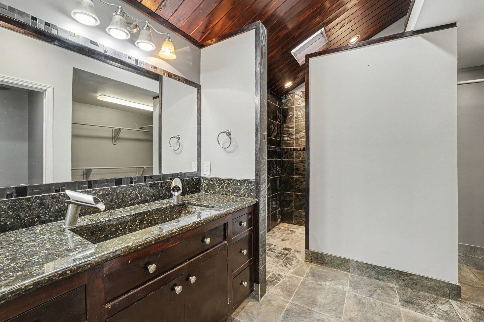 1927 Barronett Bend, Sugar Land, TX 77478 1927 Barronett Bend, Sugar Land, TX 77478