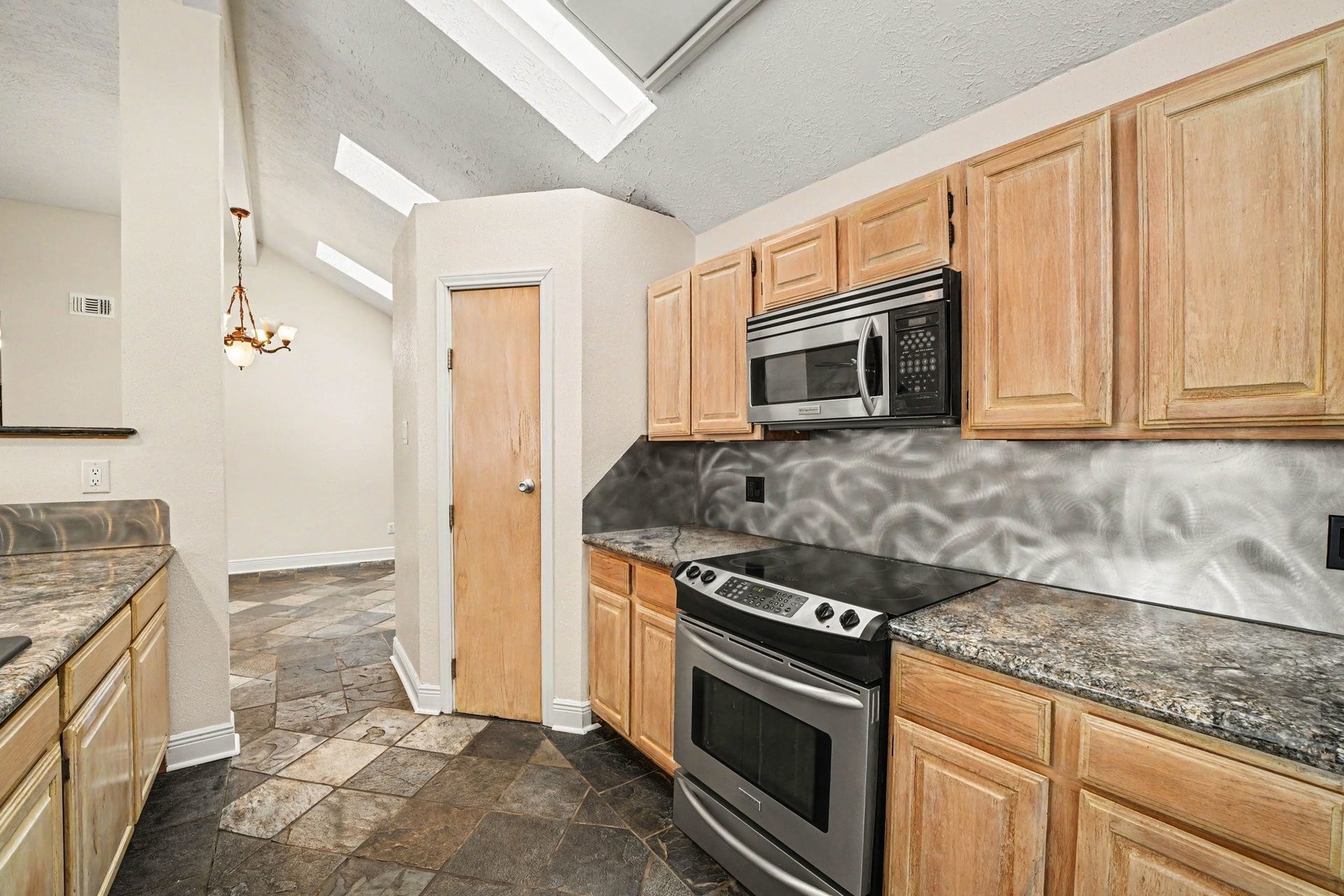 1927 Barronett Bend, Sugar Land, TX 77478 1927 Barronett Bend, Sugar Land, TX 77478