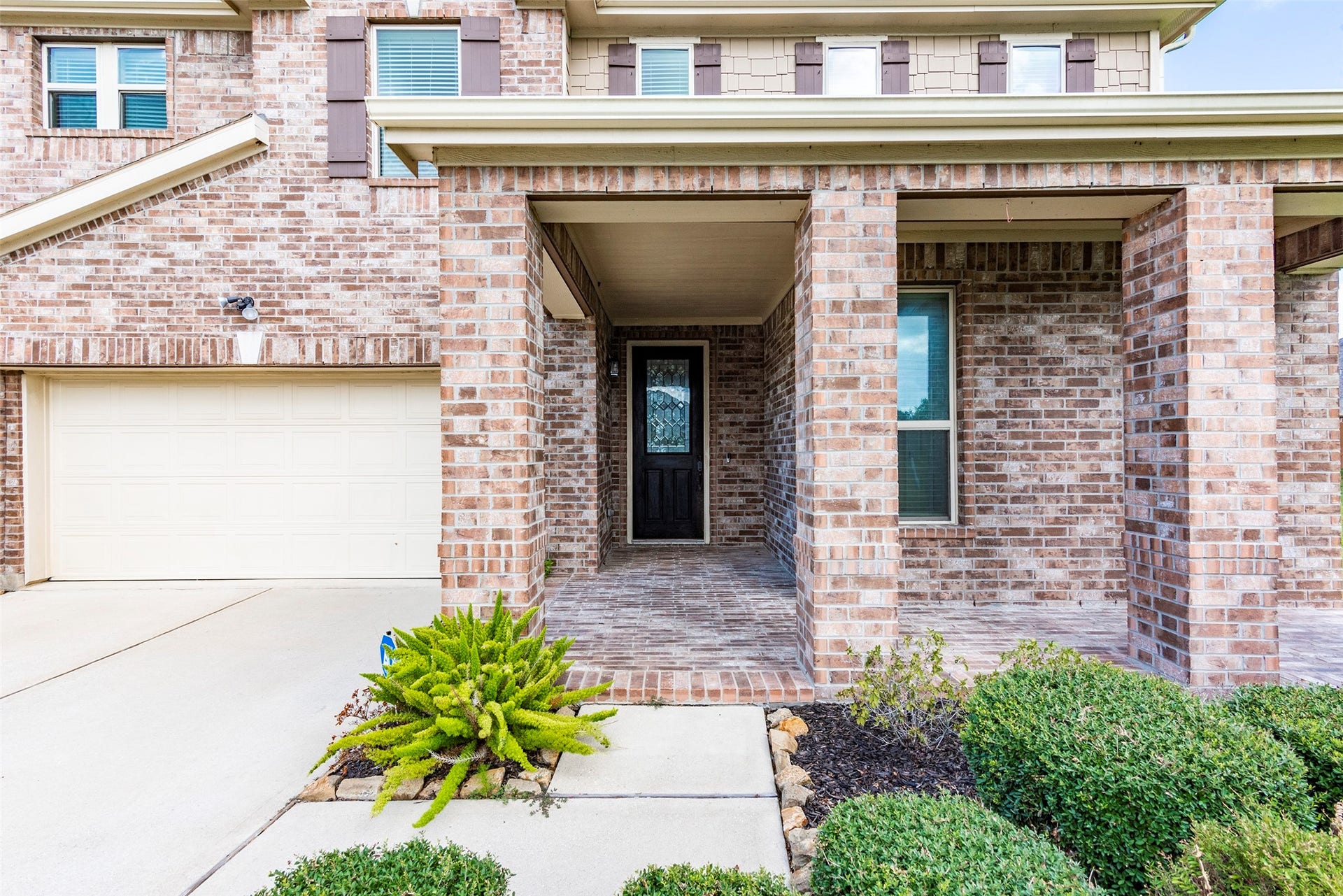 2833 Mezzomonte Lane, League City, TX 77573 2833 Mezzomonte Lane, League City, TX 77573