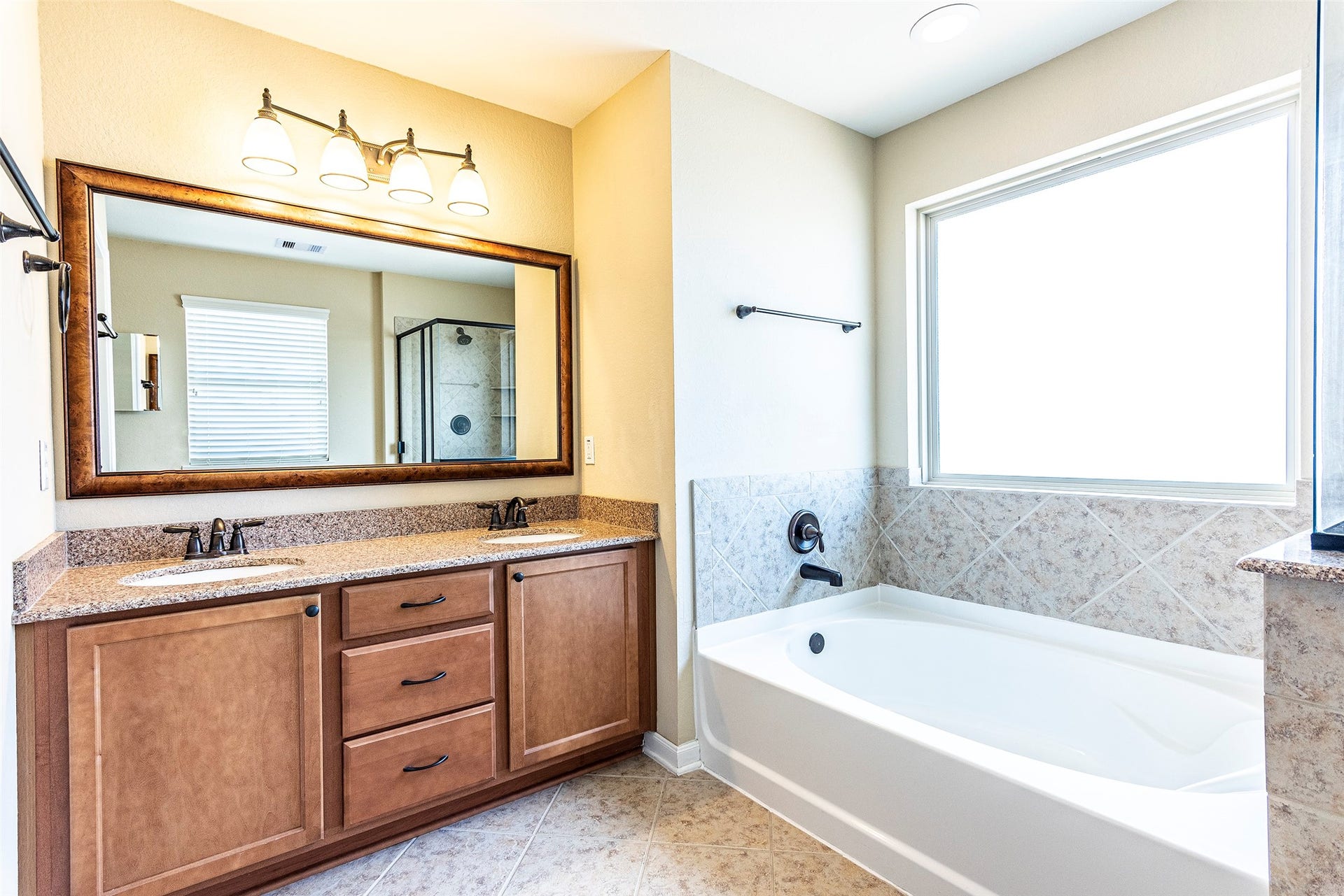 2833 Mezzomonte Lane, League City, TX 77573 2833 Mezzomonte Lane, League City, TX 77573