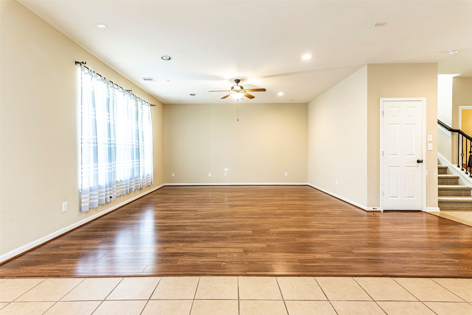 2833 Mezzomonte Lane, League City, TX 77573 2833 Mezzomonte Lane, League City, TX 77573