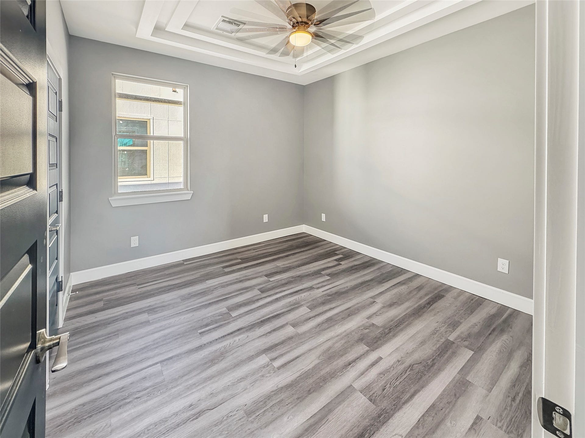 4819 Los Angeles Street, Houston, TX 77026 4819 Los Angeles Street, Houston, TX 77026