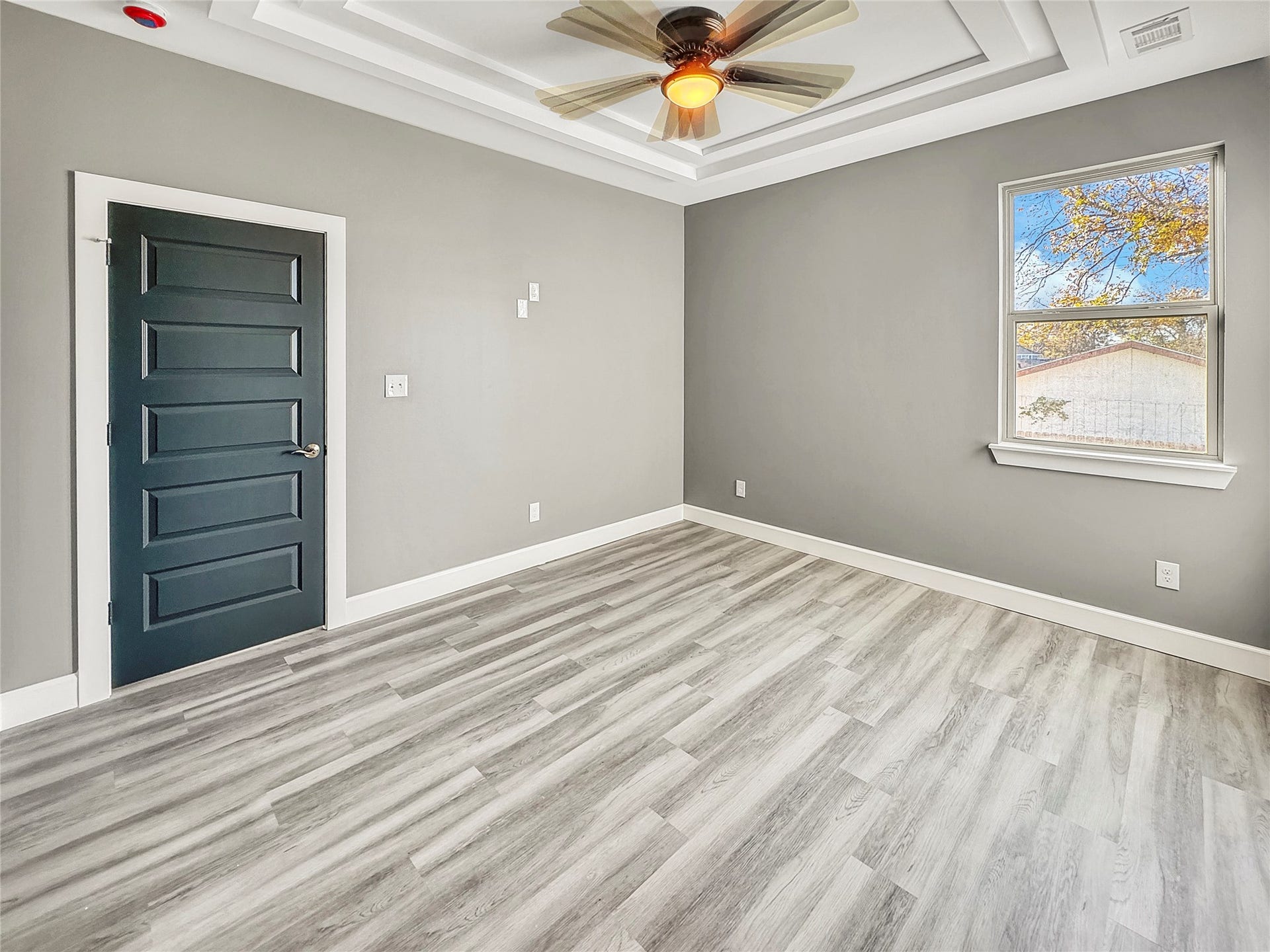4819 Los Angeles Street, Houston, TX 77026 4819 Los Angeles Street, Houston, TX 77026