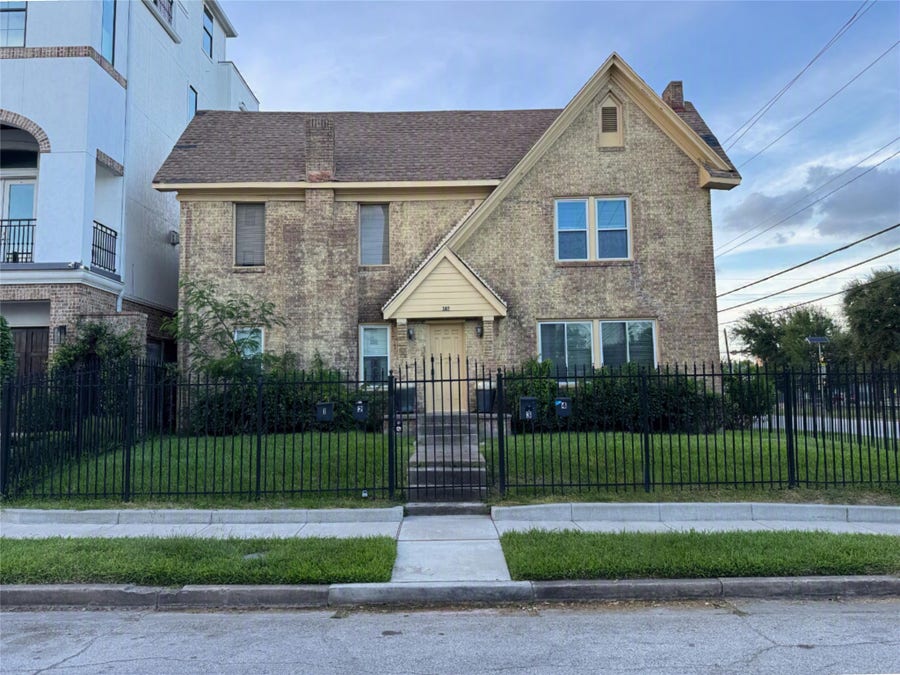 Property photo for 302 W Saulnier Street, #3, Houston, TX