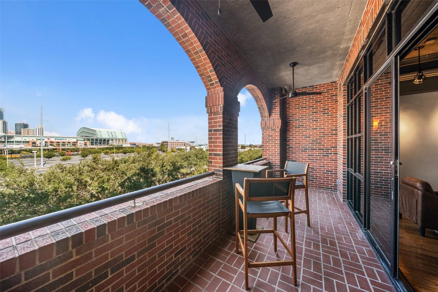 Property photo for 505 Bastrop Street, #402, Houston, TX