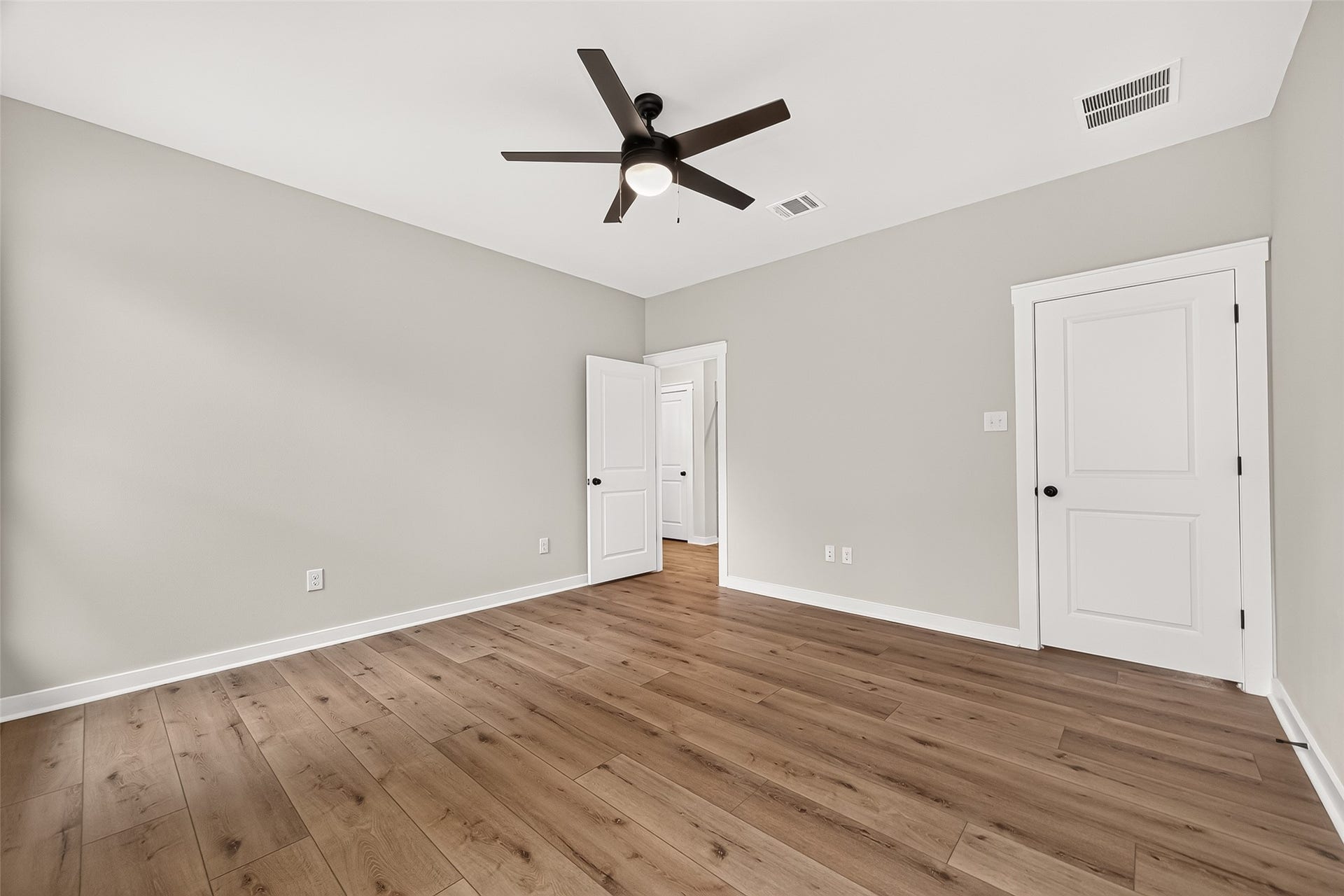 11227 Moccasin Drive, Montgomery, TX 77316 11227 Moccasin Drive, Montgomery, TX 77316
