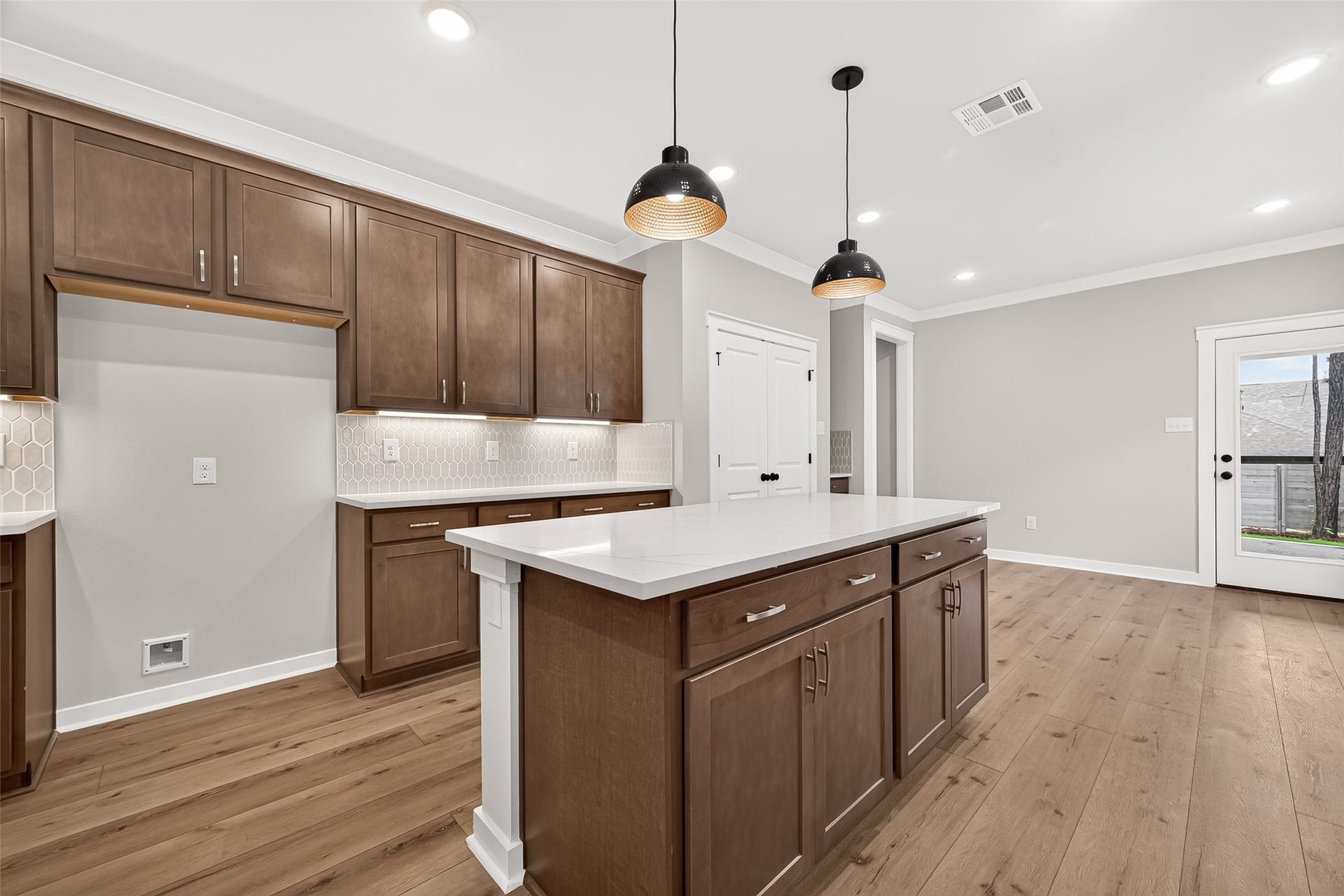 11227 Moccasin Drive, Montgomery, TX 77316 11227 Moccasin Drive, Montgomery, TX 77316