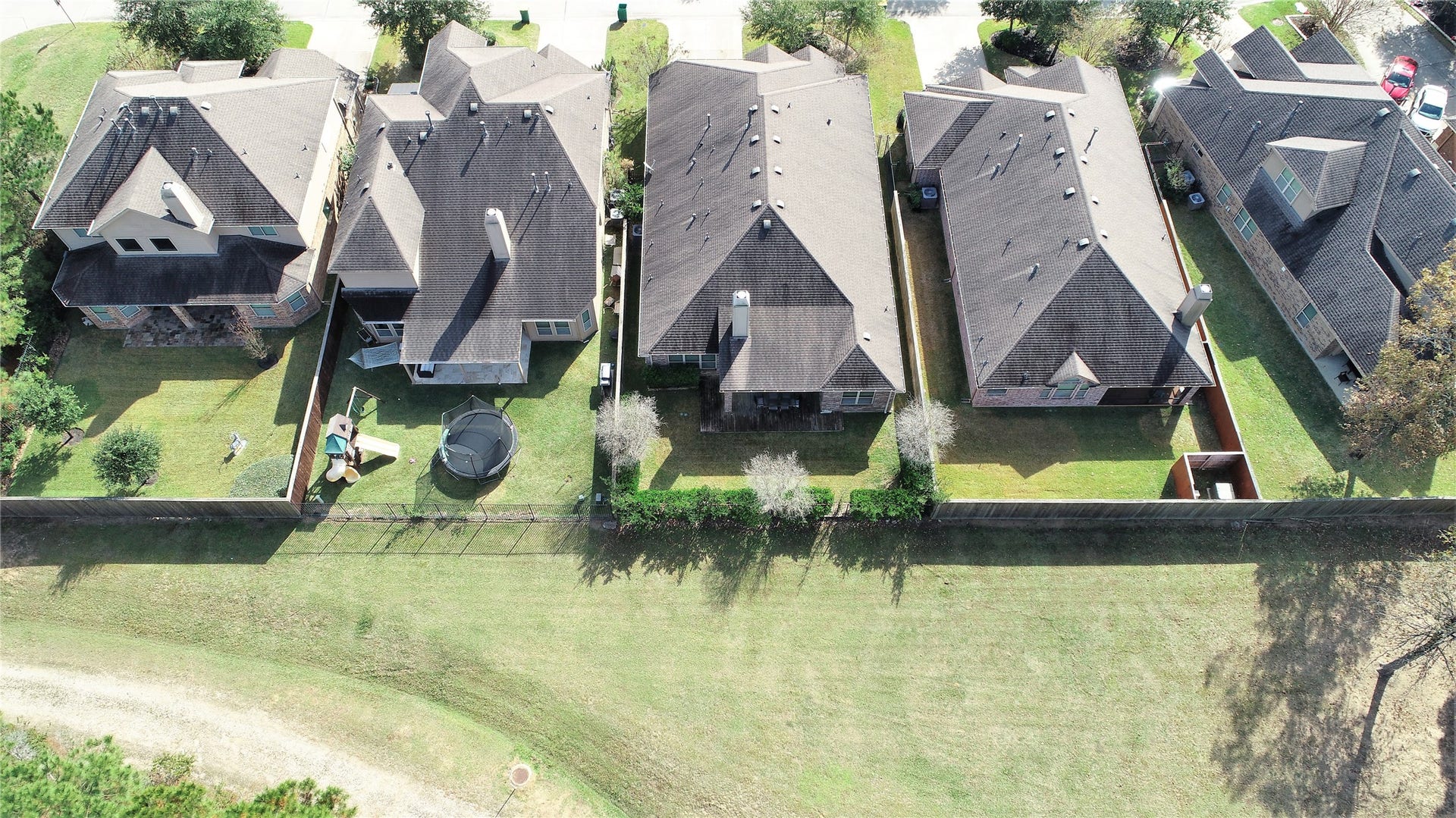 151 W Wading Pond Circle, Tomball, TX 77375 151 W Wading Pond Circle, Tomball, TX 77375