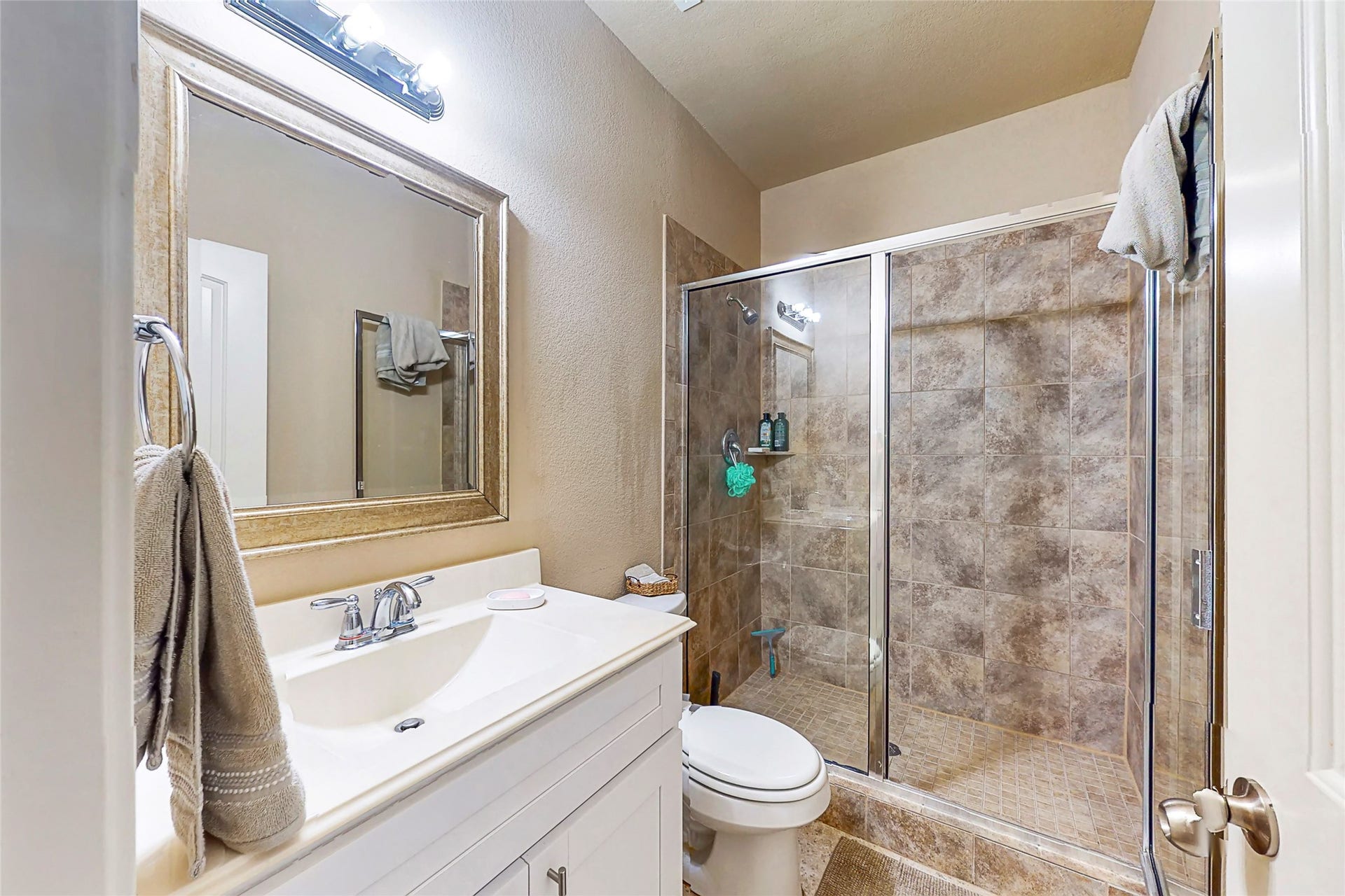 151 W Wading Pond Circle, Tomball, TX 77375 151 W Wading Pond Circle, Tomball, TX 77375