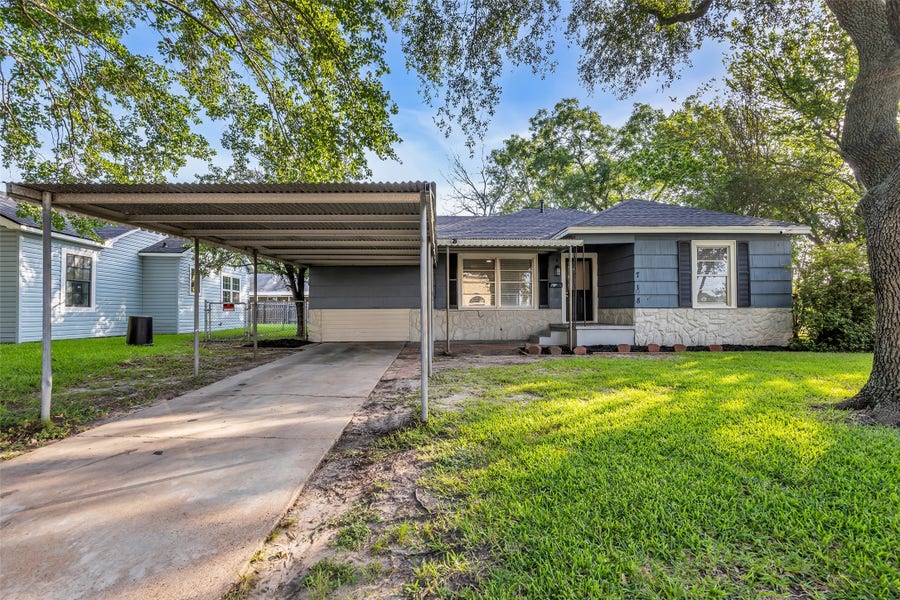 Property photo for 718 E Republic Avenue, #1, Baytown, TX