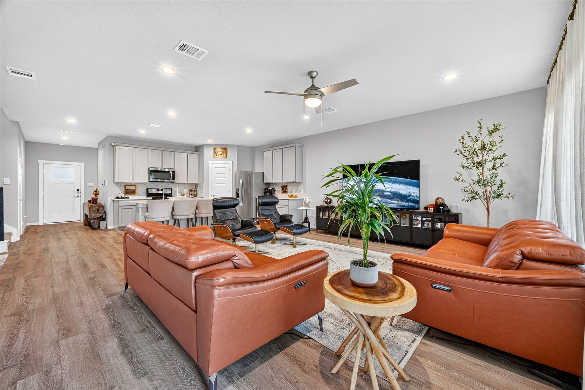 13528 Bonita Island Way, Texas City, TX 77568 13528 Bonita Island Way, Texas City, TX 77568