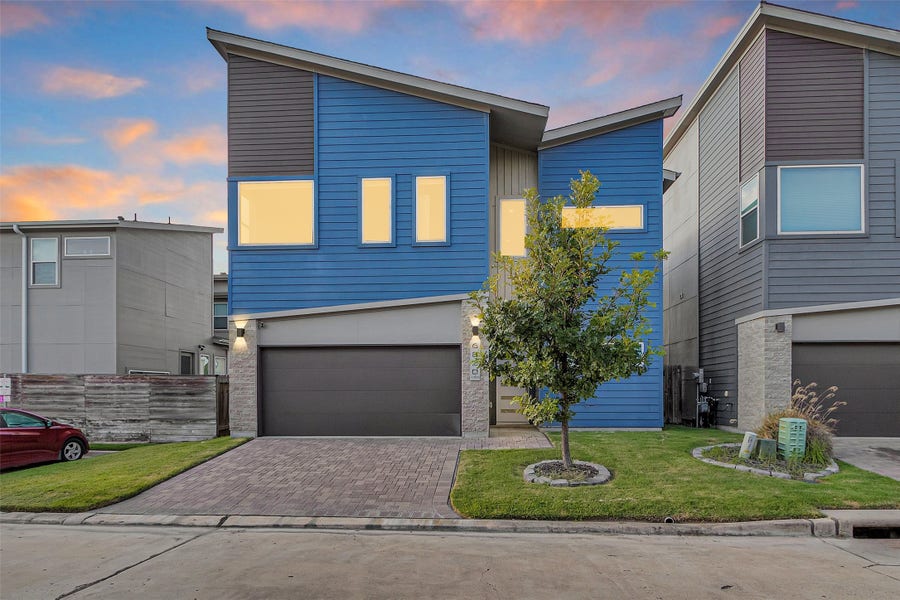 Property photo for 6820 Rocinante Lane, Houston, TX