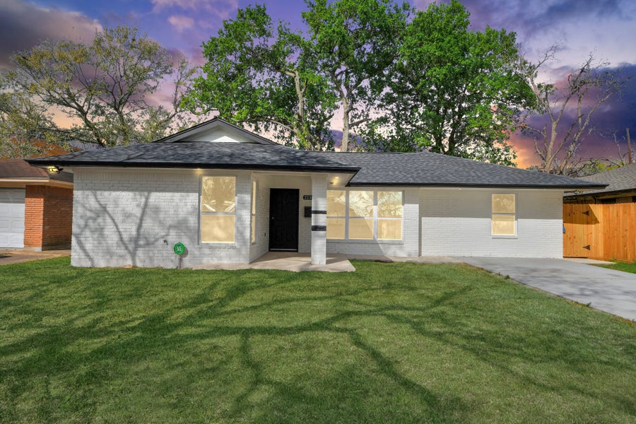 Property photo for 2130 Lamina Lane, Houston, TX