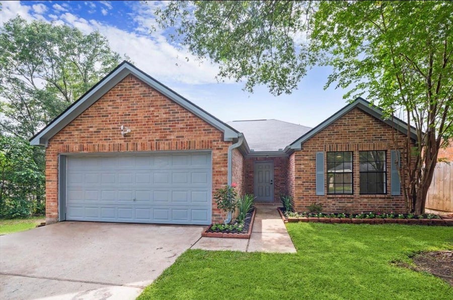 Property photo for 3812 Maple Drive, Conroe, TX