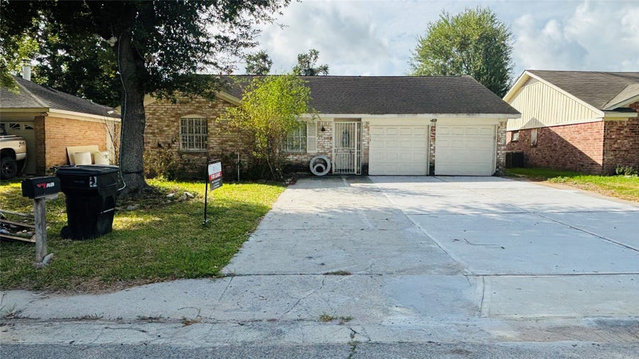 Property photo for 11407 Hazen Street, Houston, TX