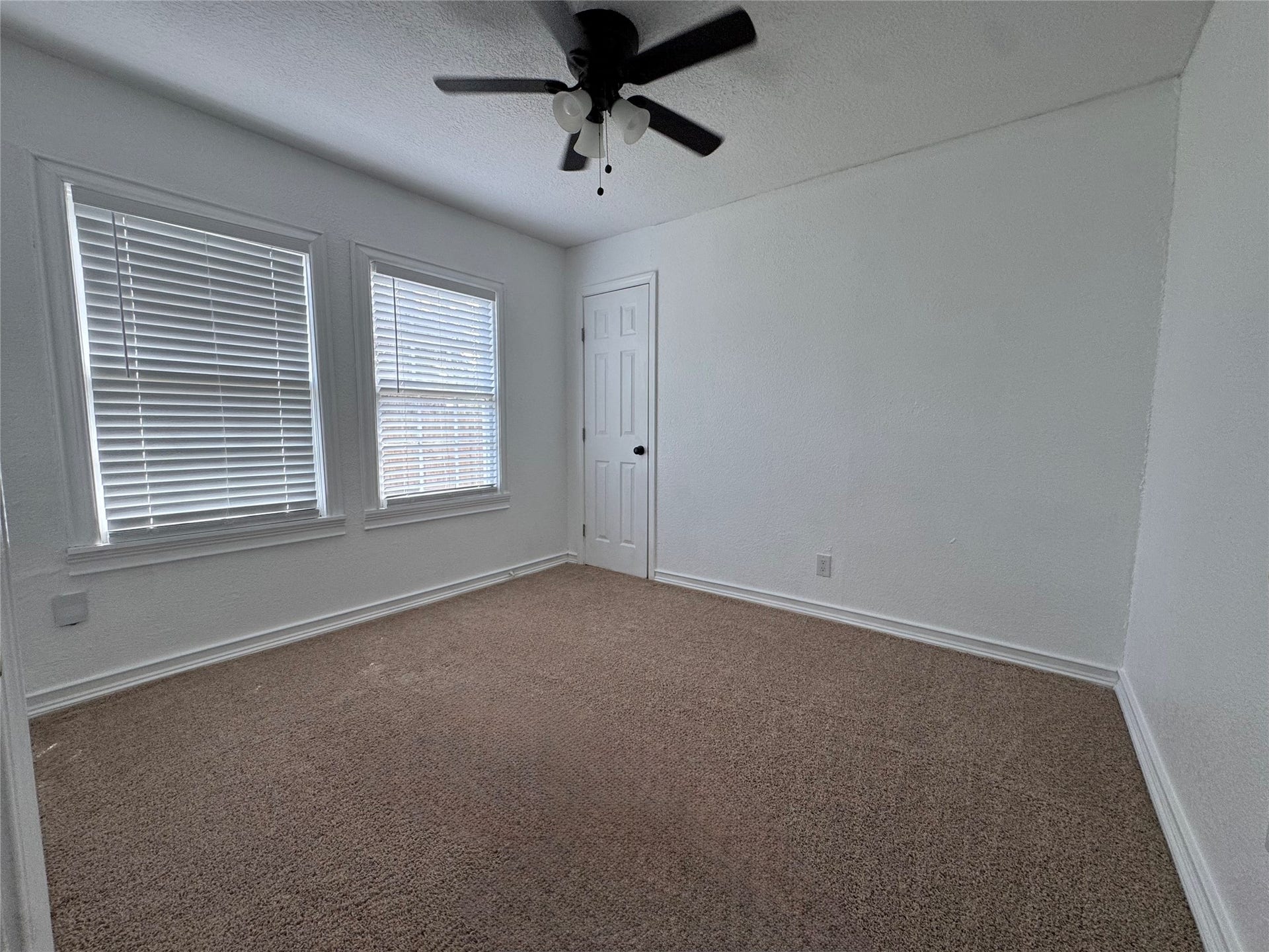 1404 Harrop Avenue, Pasadena, TX 77506