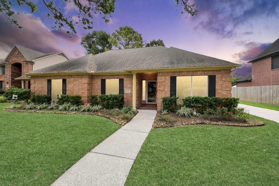 Property photo for 5126 Manorhaven Lane, Houston, TX