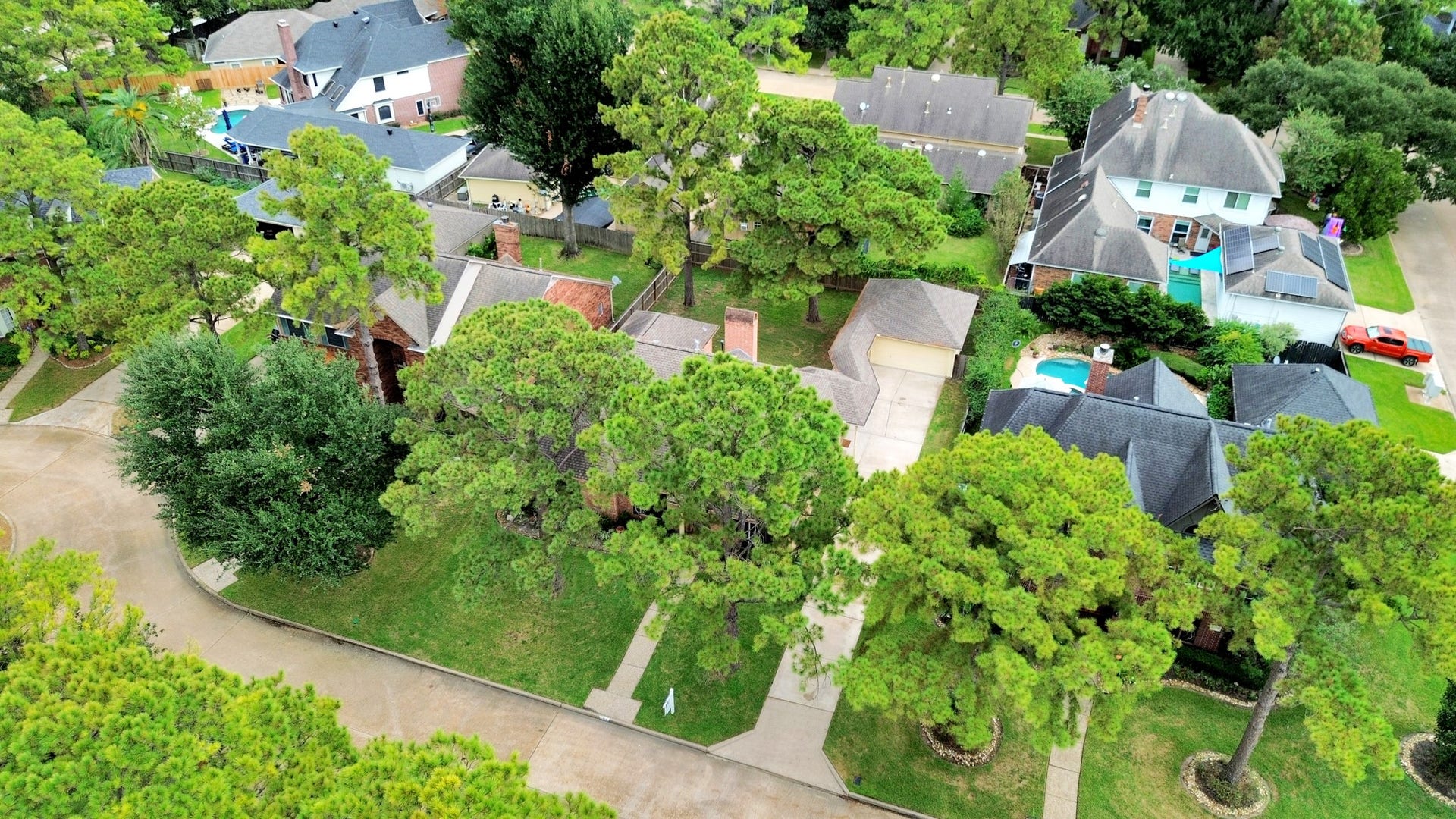 Privacy and tranquility of this neighborhood with easy access to surrounding amenities.