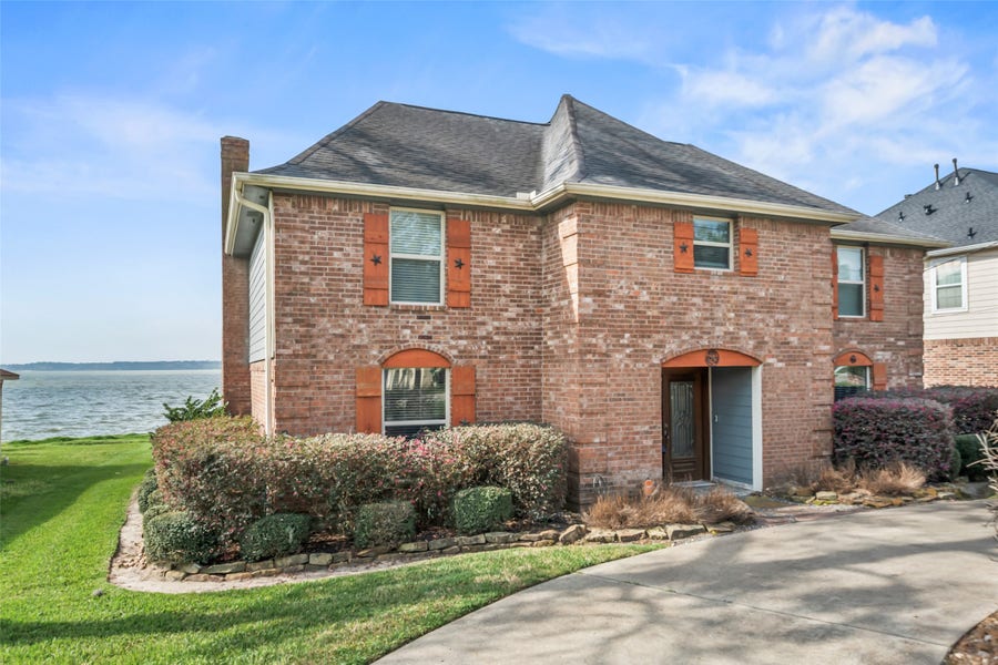 Property photo for 3623 Shore Shadows Drive, Crosby, TX