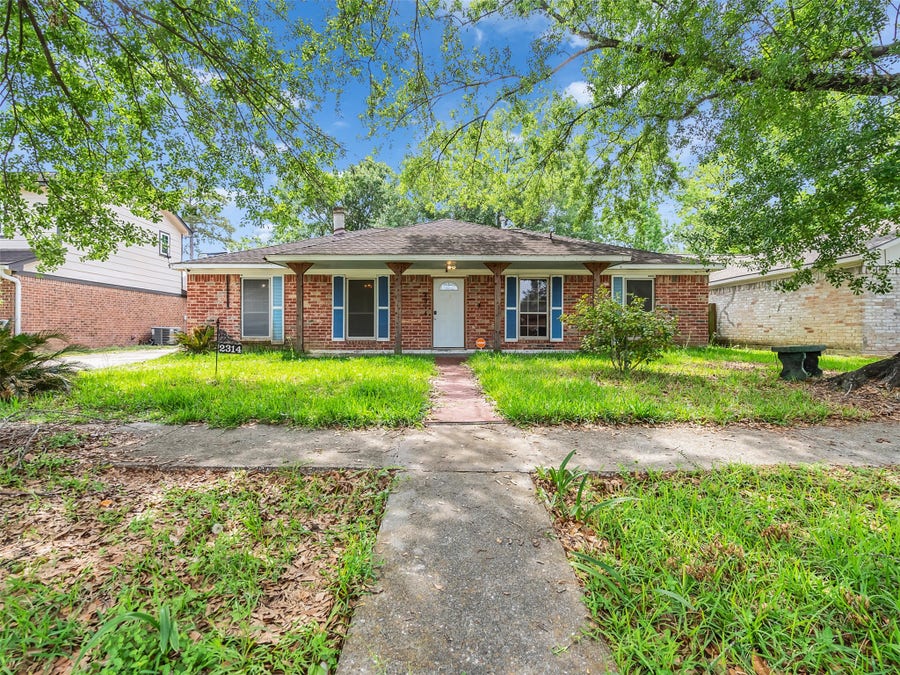 Property photo for 2314 Summer Spring Drive, Spring, TX