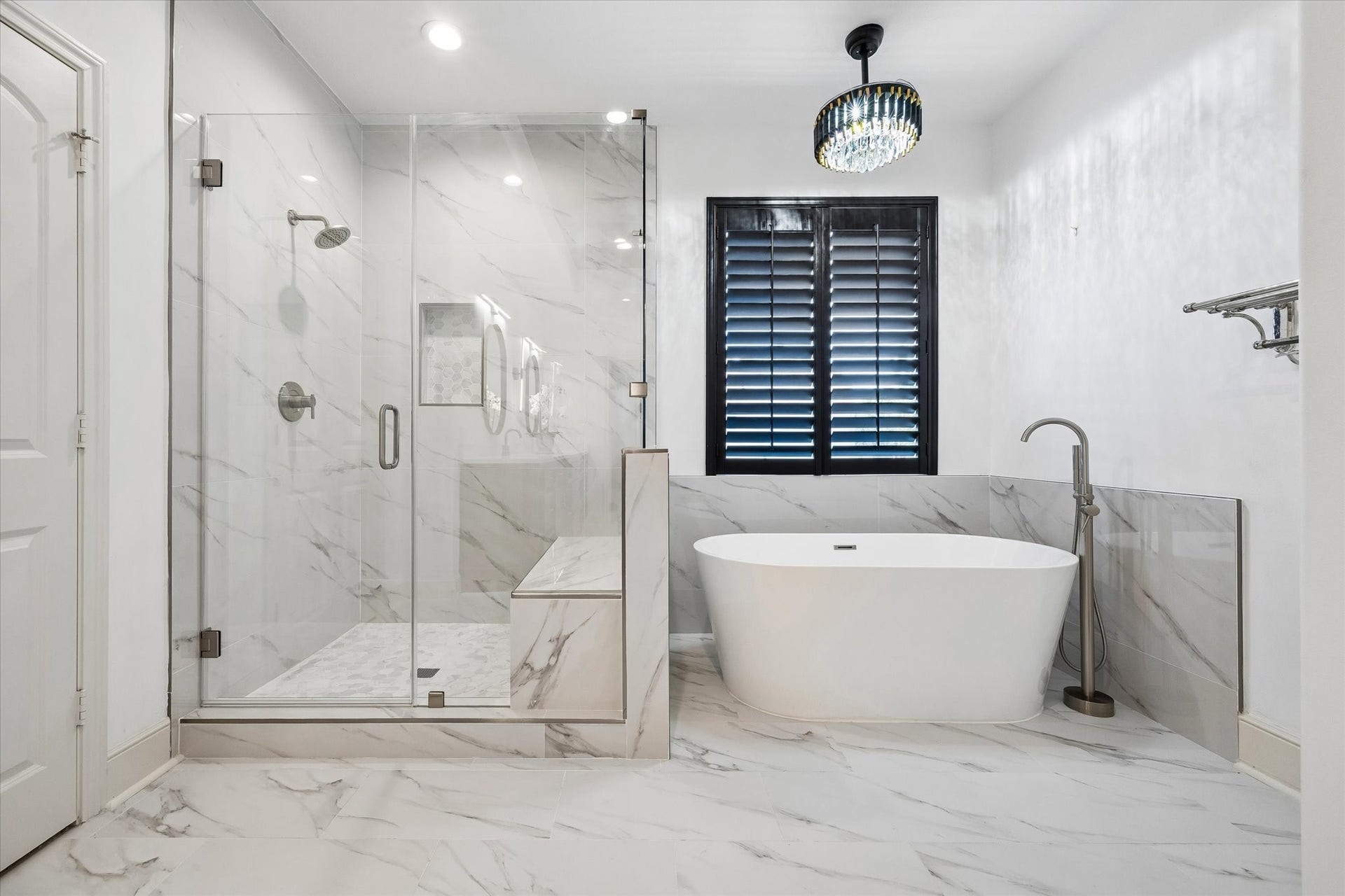4523 Maple Street, Bellaire, TX 77401 Primary bath with large walk-in shower and soaking tub