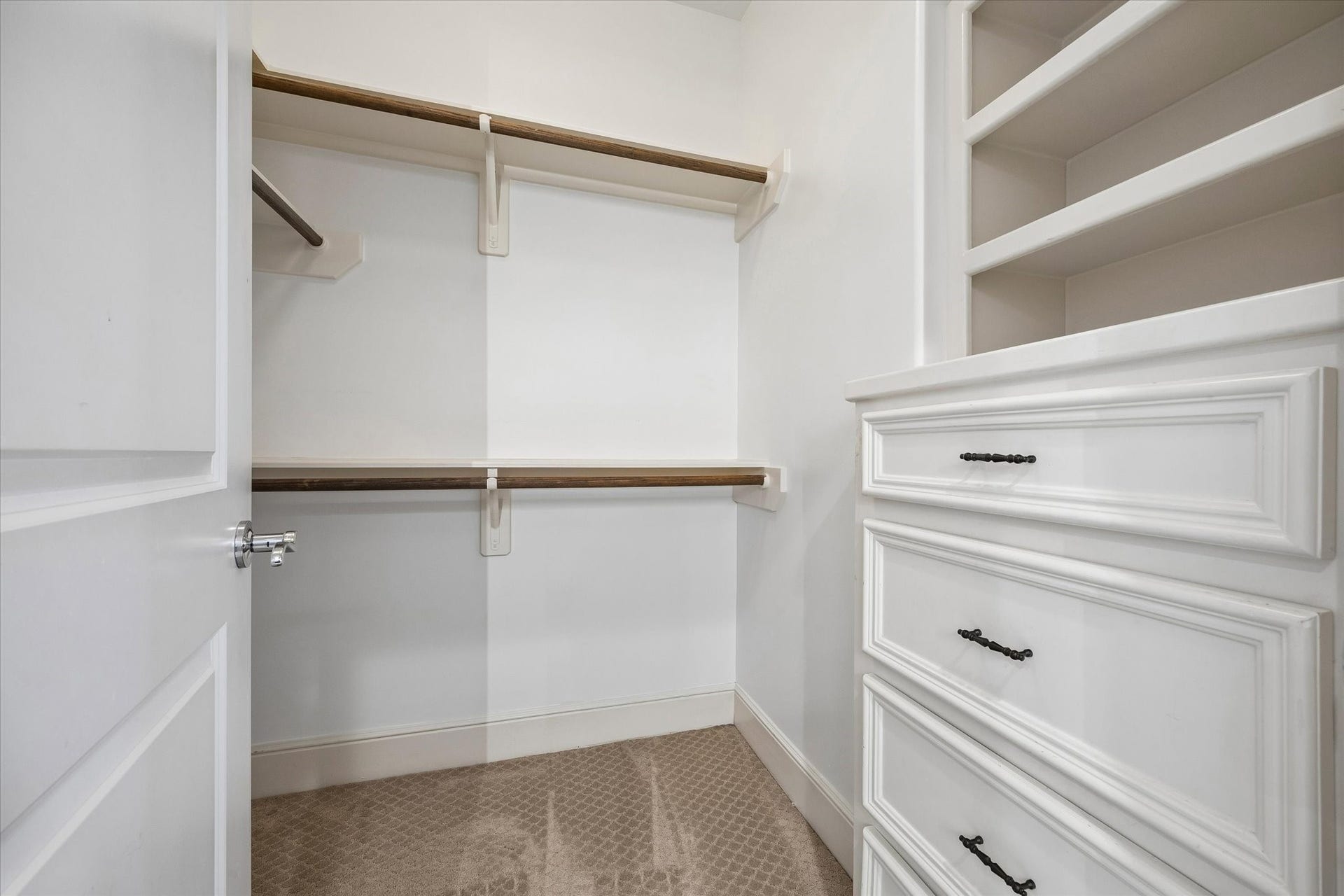 4523 Maple Street, Bellaire, TX 77401 4523 Maple Street, Bellaire, TX 77401