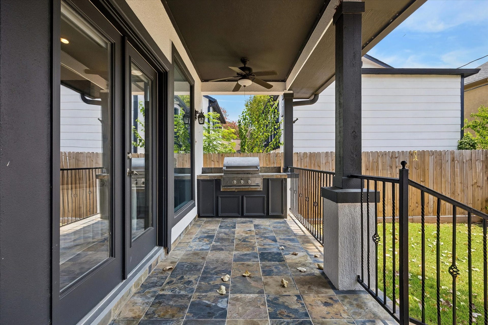 4523 Maple Street, Bellaire, TX 77401 Back porch