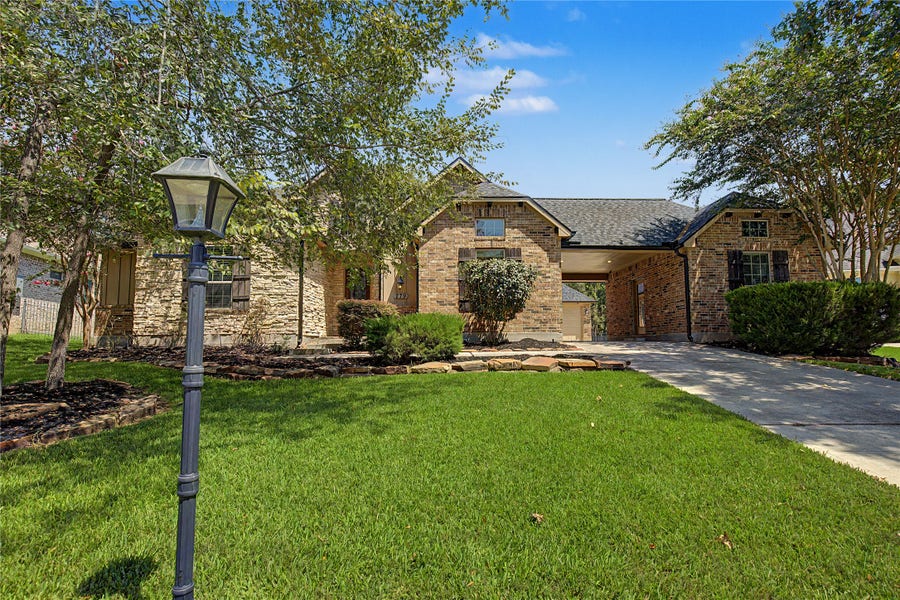 Property photo for 279 W Pines Drive, Montgomery, TX