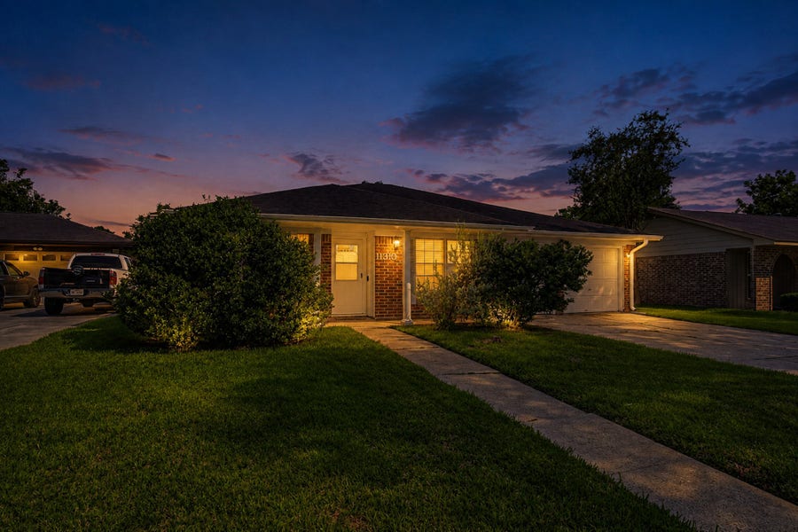 Property photo for 11310 Hendon Lane, Houston, TX