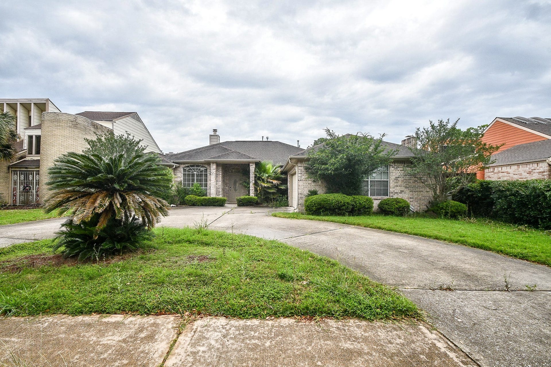 Charming home with a beautifully landscaped front yard