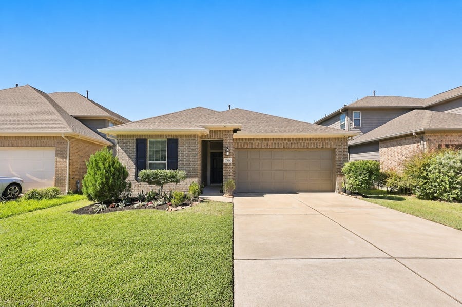 Property photo for 7814 Tindarey Maple Trace, Richmond, TX