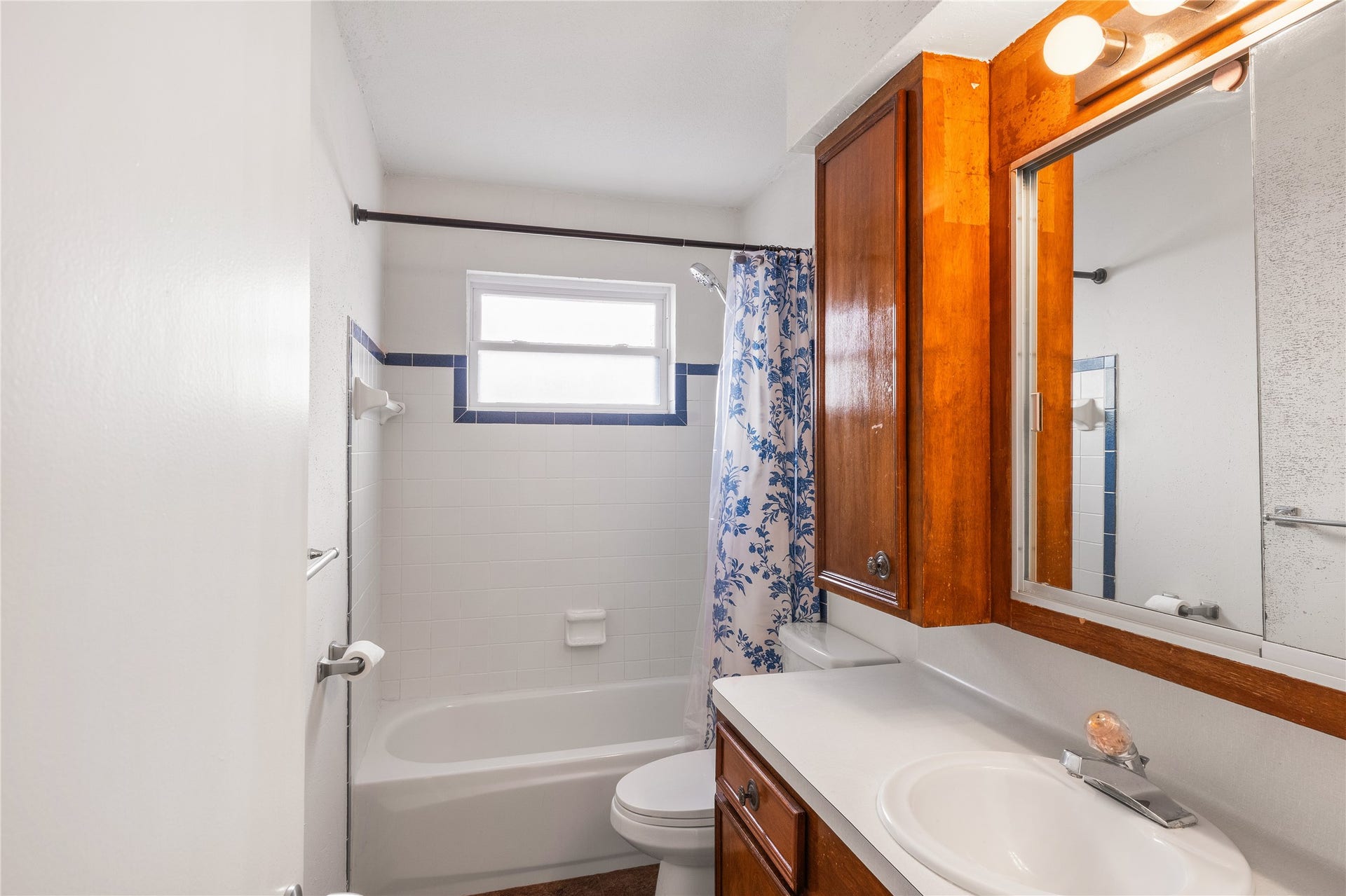 2303 Mimosa Court, League City, TX 77573 2303 Mimosa Court, League City, TX 77573