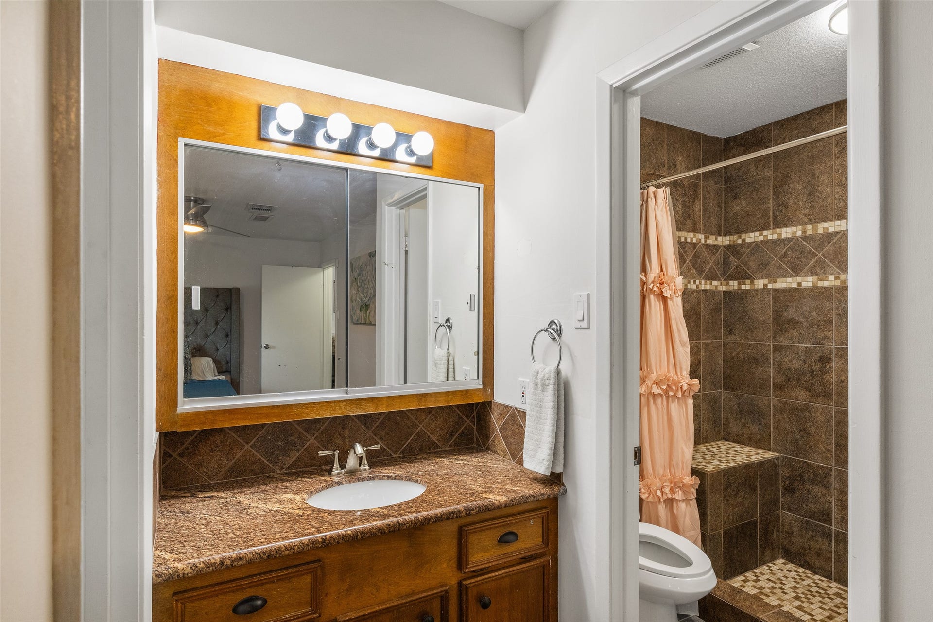 2303 Mimosa Court, League City, TX 77573 2303 Mimosa Court, League City, TX 77573