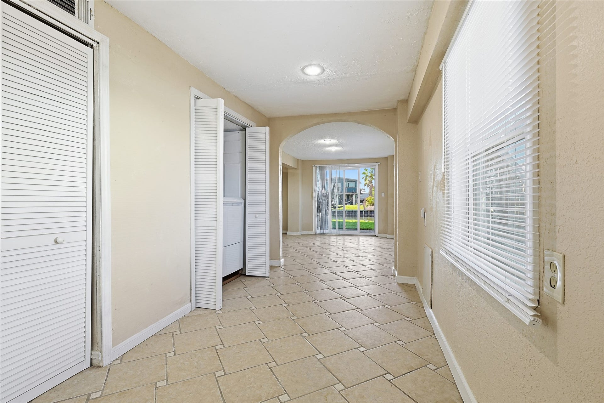 434 Pompano Street, Bayou Vista, TX 77563 Enter on the first floor mother in law suite