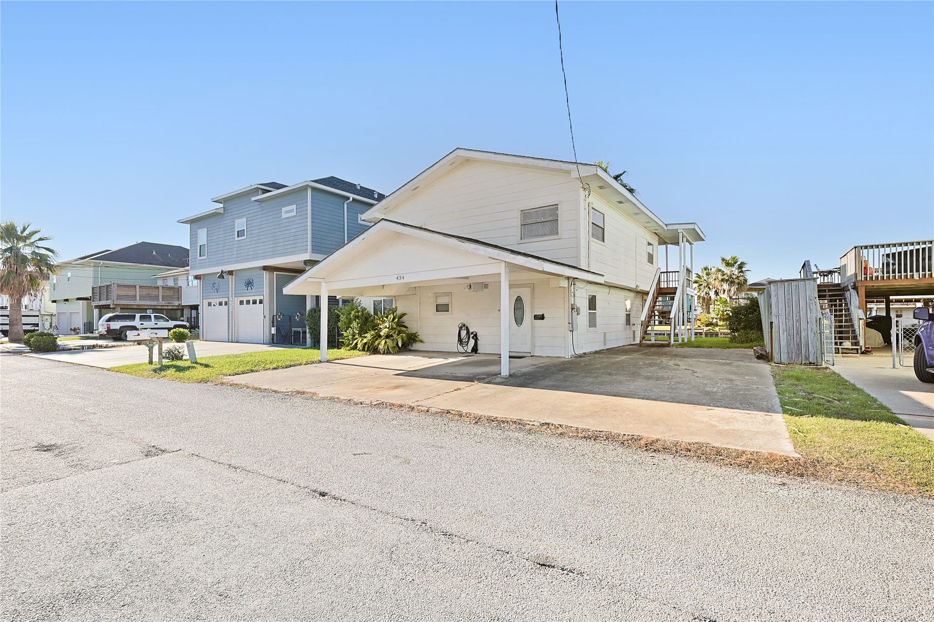 434 Pompano Street, Bayou Vista, TX 77563 Plenty of parking