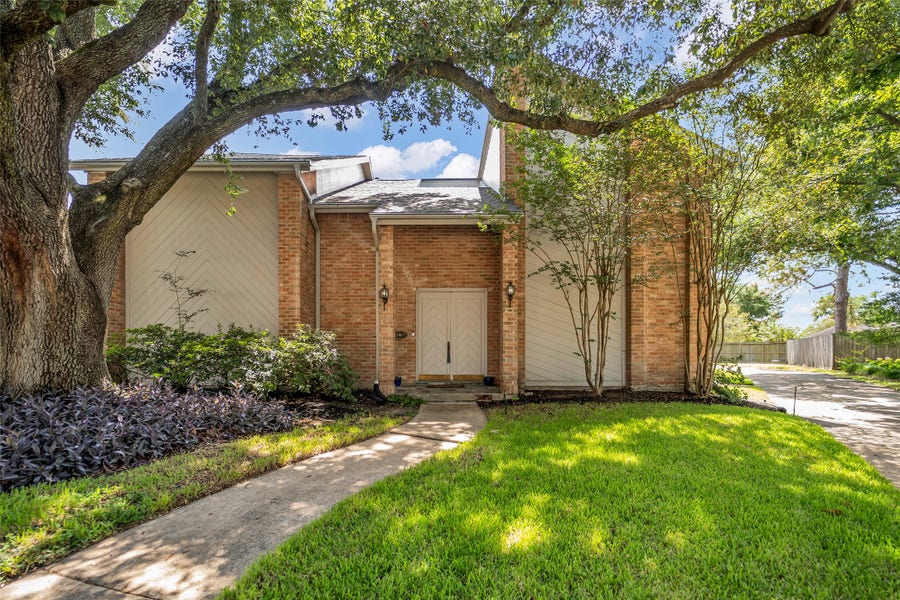 Property photo for 11407 Long Pine Drive, Houston, TX